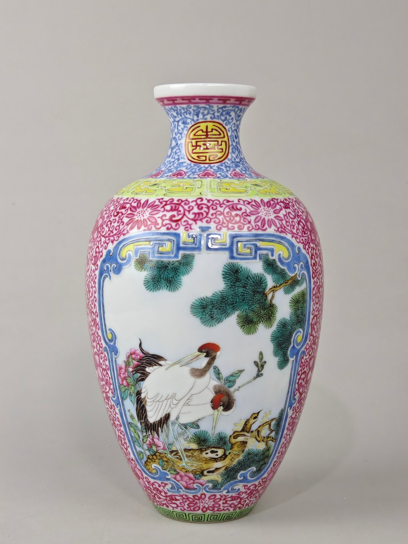 An Exquisite Enamel Ruby Red-Glazed Flower and Bird Pattern Vase - 3