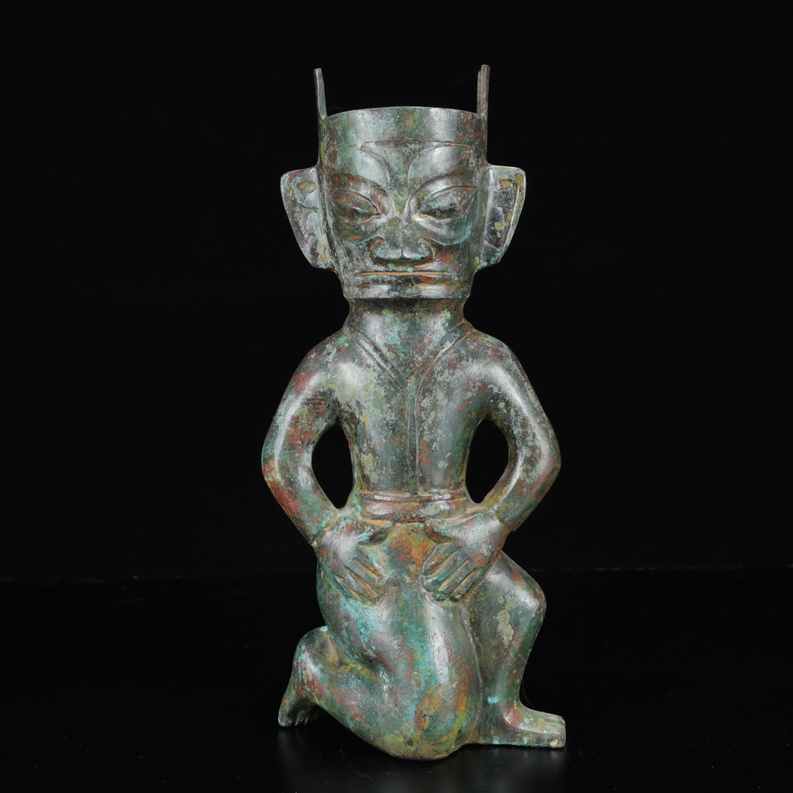 An Archaic Bronze Figure Ornament,with Inscription: An Archaic Bronze Figure Ornament,with Inscription,the Warring States Period in China,Size:5.5inx2.8inx11.8in,Weight:1250g 青铜人物摆件,带铭文,