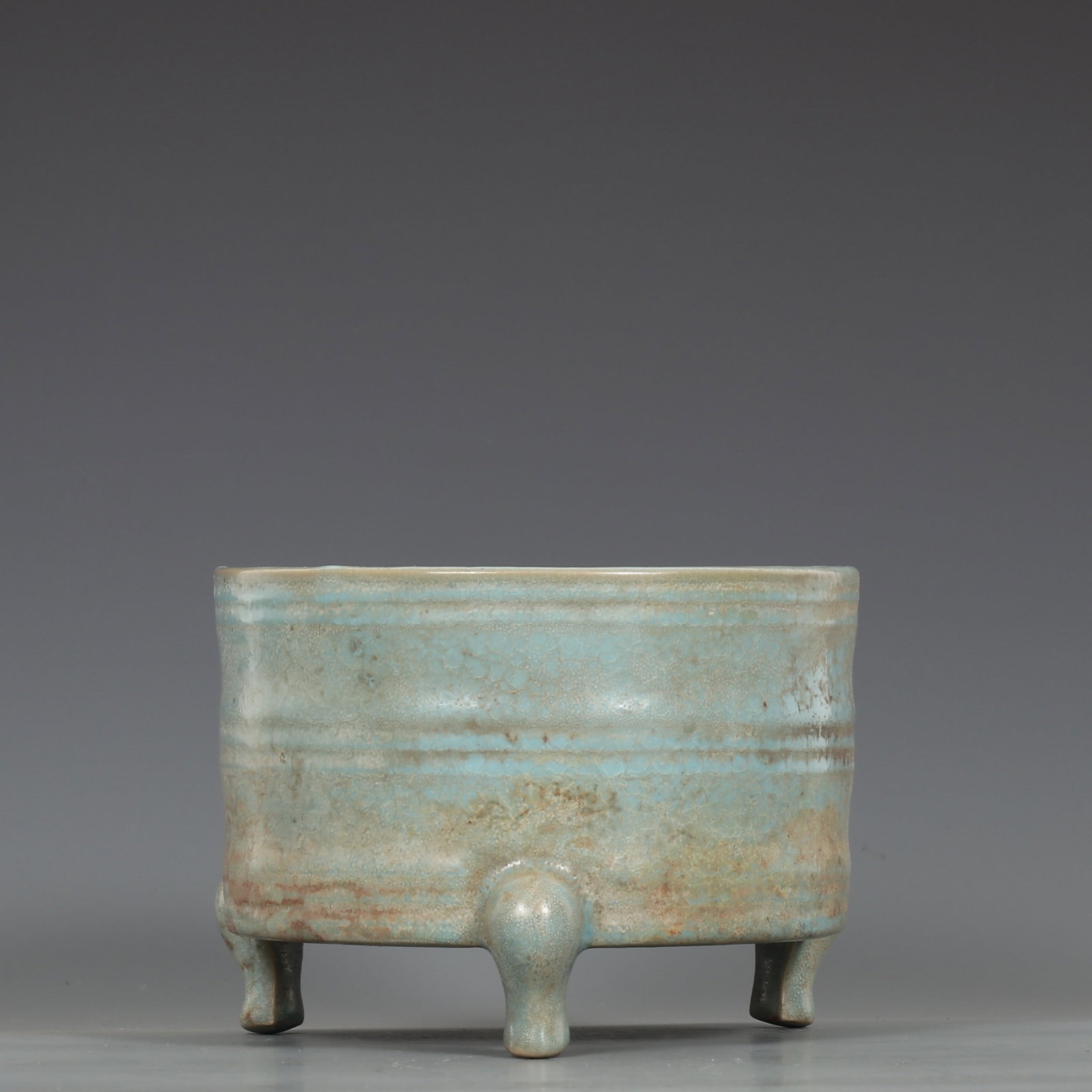 An Exquisite Ru yao Tripod Censer: An Exquisite Ru yao Tripod Censer,Song Dynasty,China,Size:5.2inx7in 汝窑三足香炉,中国宋代