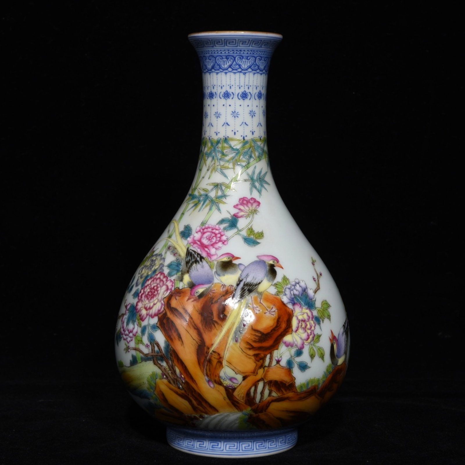 An Exquisite Enamel Flower and Bird Pattern Vase,with poem: An Exquisite Enamel Flower and Bird Pattern Vase,with poem,Qing Dynasty,China,Qianlong Six-character Mark,Size:7.3inx4.1in 珐琅彩花鸟纹瓶,带诗