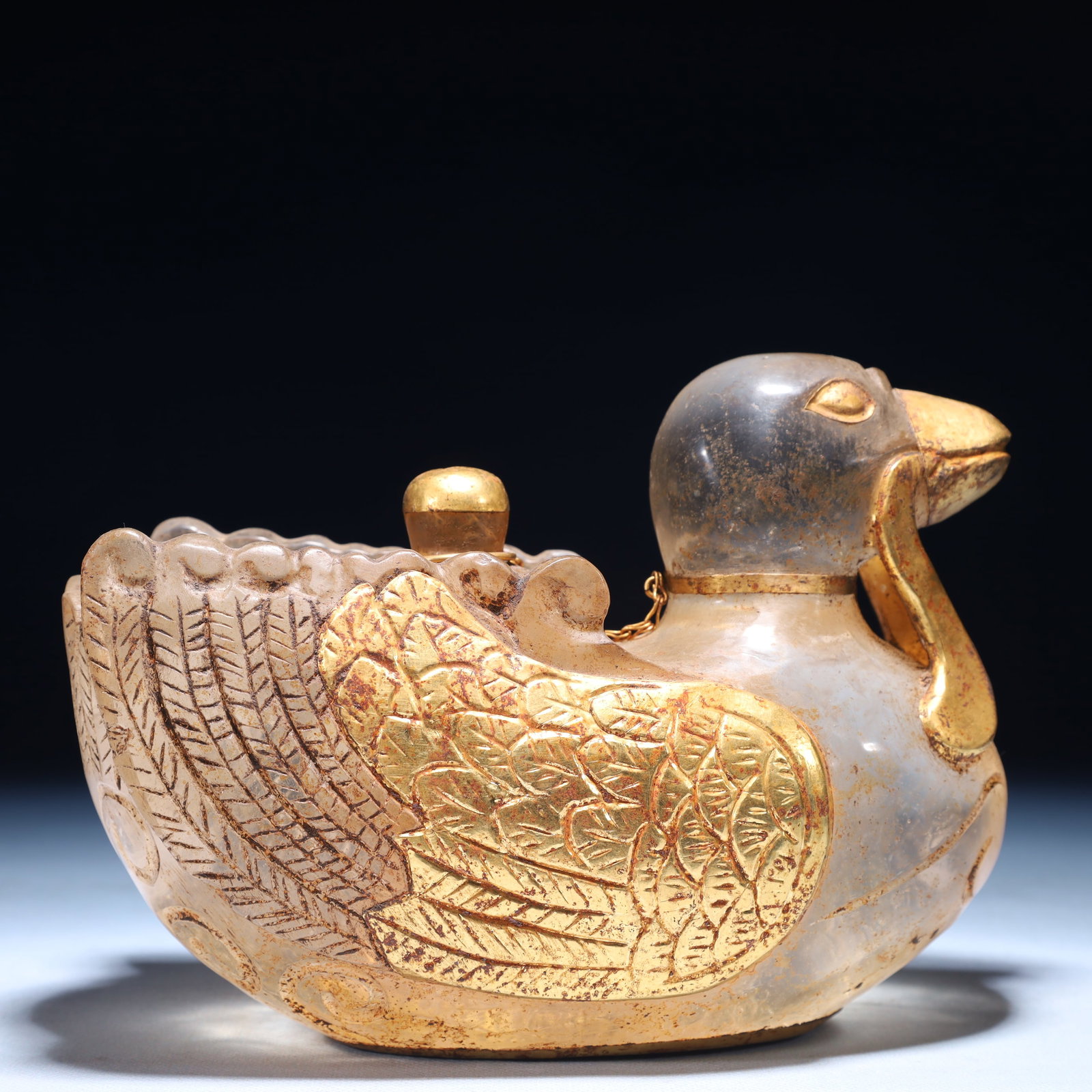 An Exquisite Agate Cover with Gold Duck-Shaped Pot: An Exquisite Agate Cover with Gold Duck-Shaped Pot,Qing Dynasty,China,Size:8.3inx3.9inx5.9in,Weight:3000g 玛瑙包金鸭形壶,中国清代