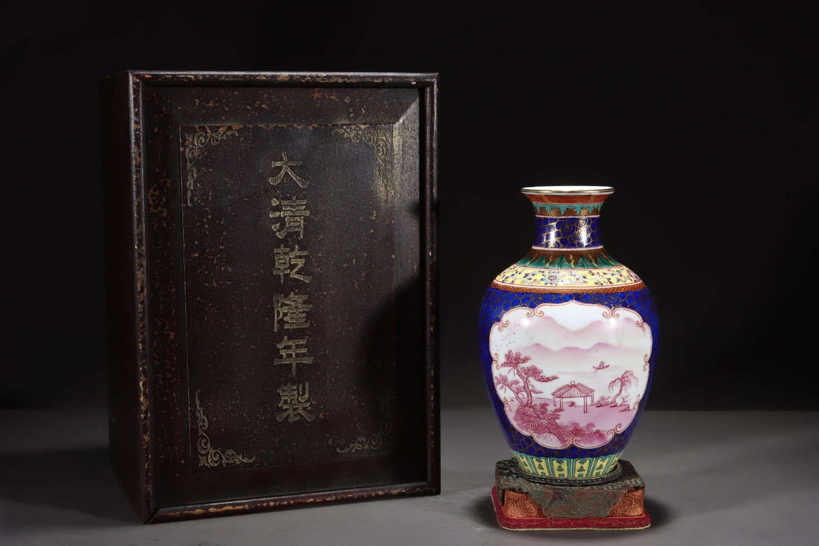 An Exquisite Blue Glazed Iron-Red Landscape Pattern Vase: An Exquisite Blue Glazed Iron-Red Landscape Pattern Vase,Qing Dynasty,China,Qianlong Six-character Mark,Size:8.9inx5.5in