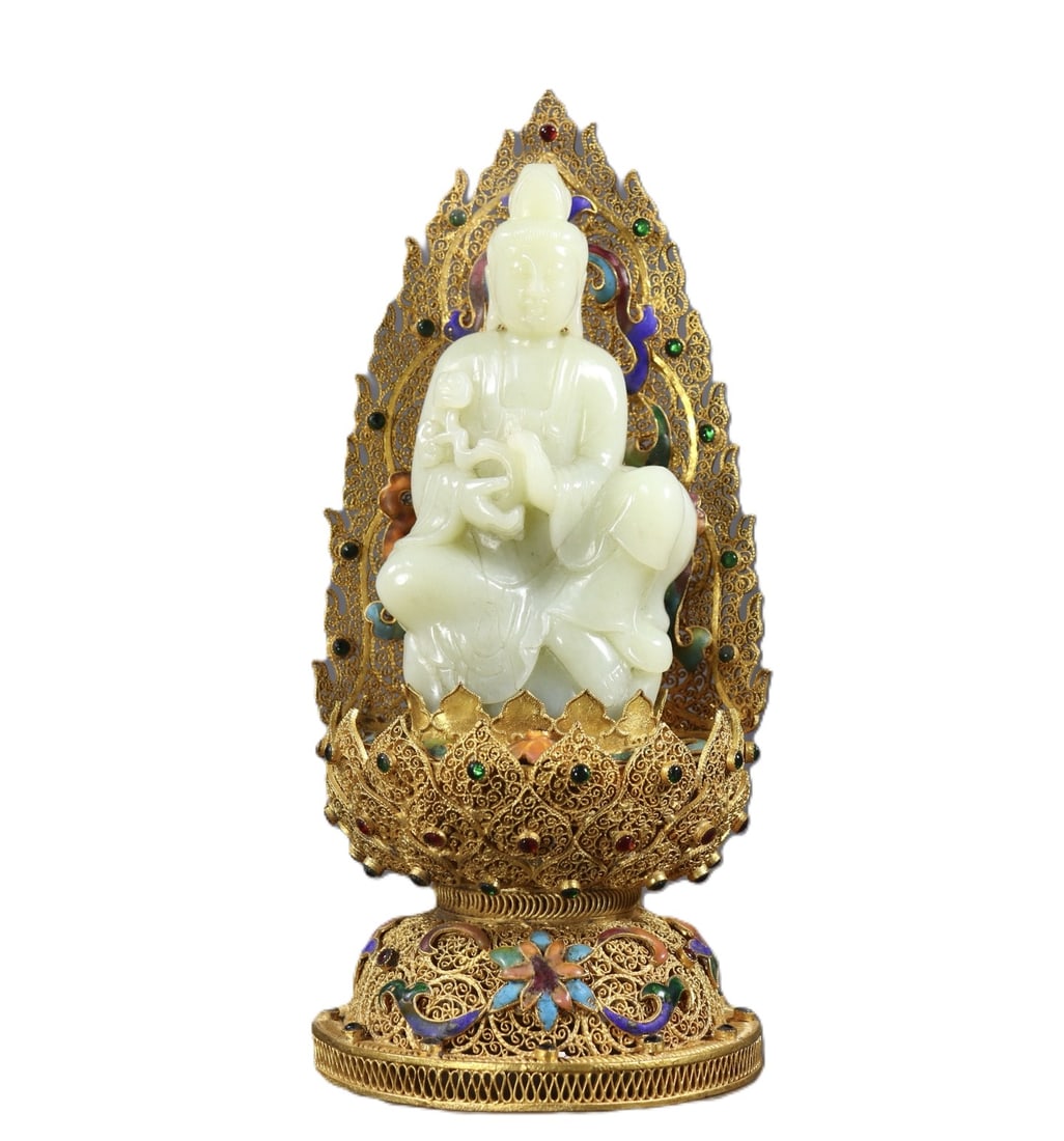 An Exquisite Filigree and Gilding Inlaid White Jade Statue of Avalokitesvara: An Exquisite Filigree and Gilding Inlaid White Jade Statue of Avalokitesvara,Qing Dynasty,China,Qianlong Four-character Mark,Size:9.4inx4.1in,Weight:1000g 花丝鎏金嵌į