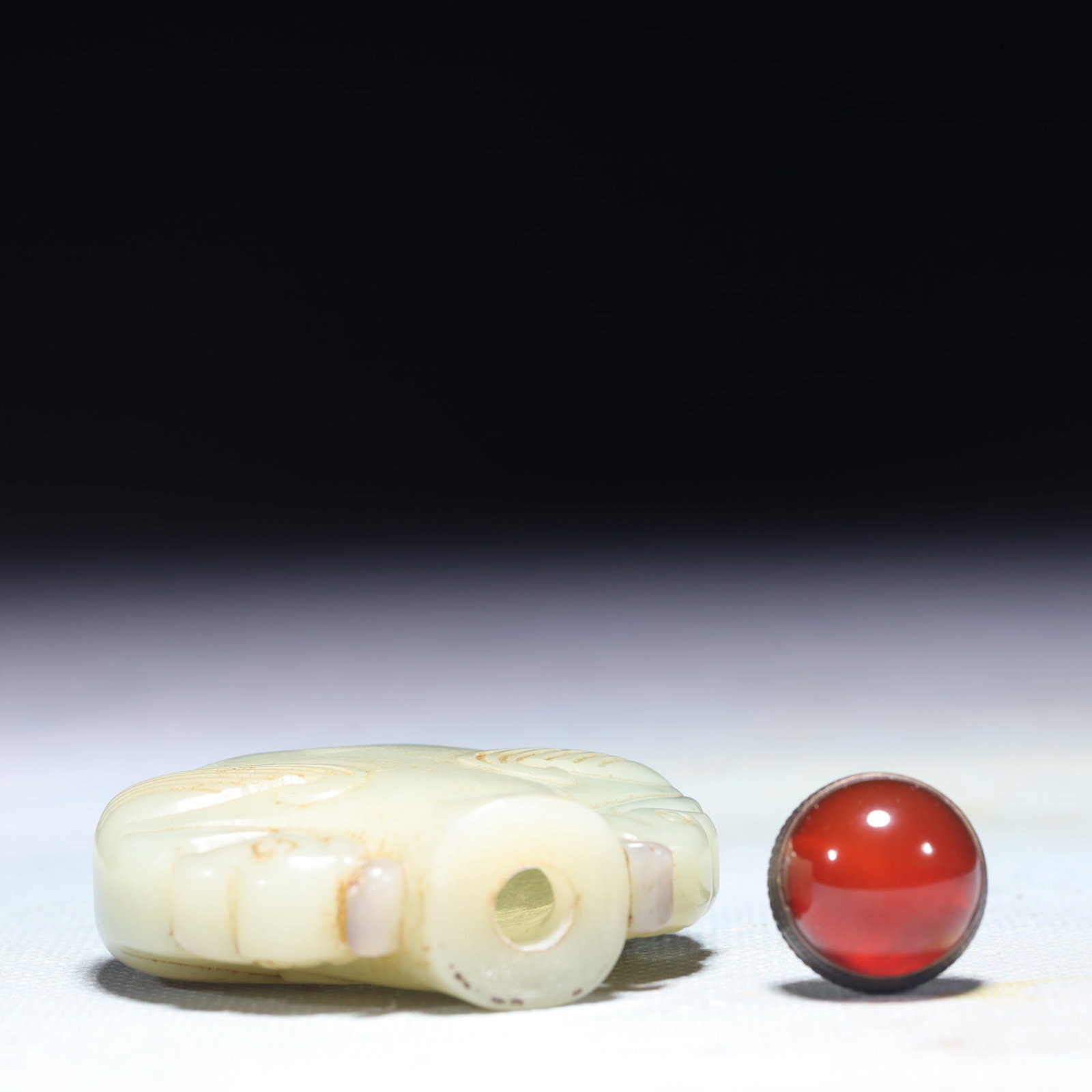 An Exquisite White Jade Crane-Ears Snuff Bottle - 5