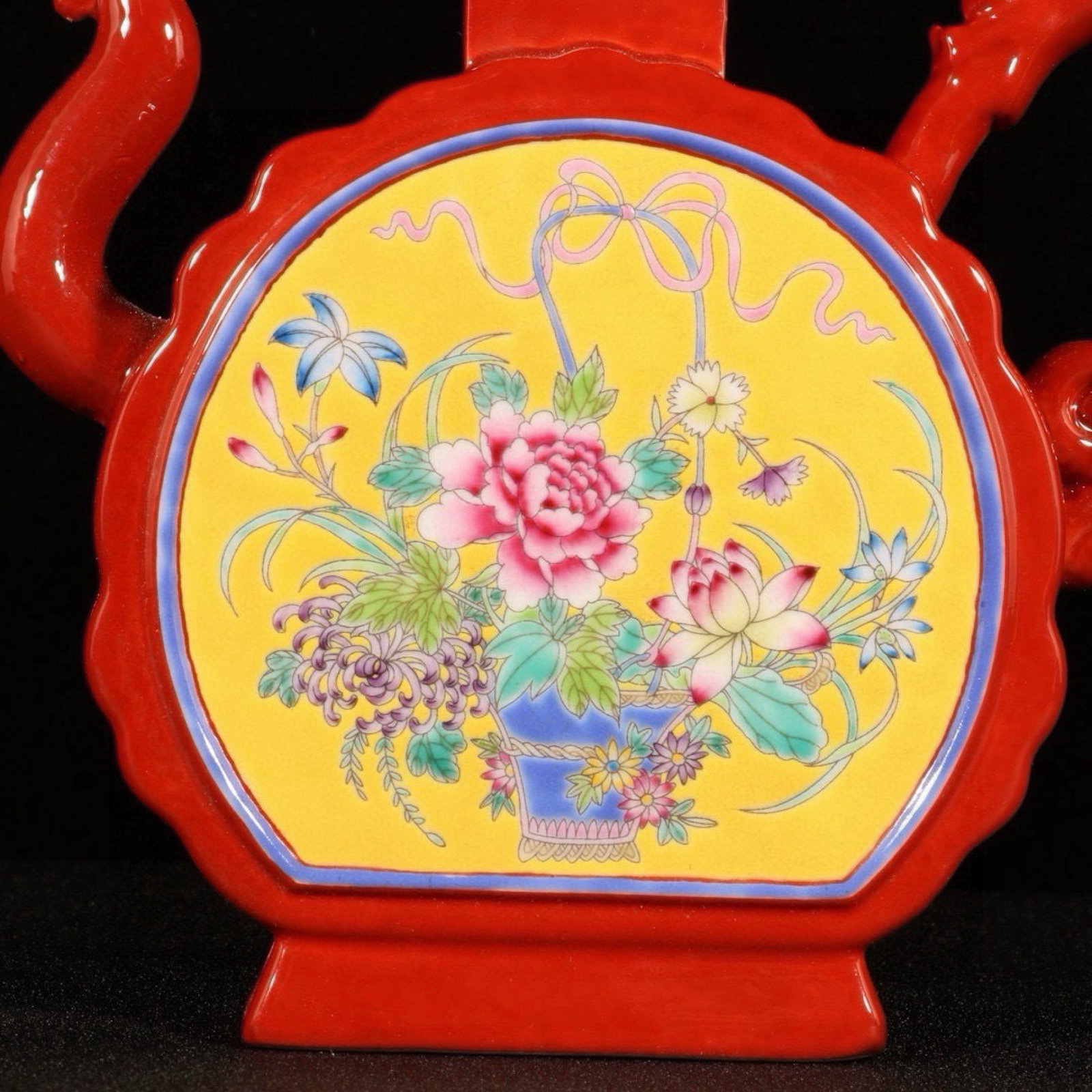 An Exquisite Red Glazed Enamel Flower Pattern Teapot - 3