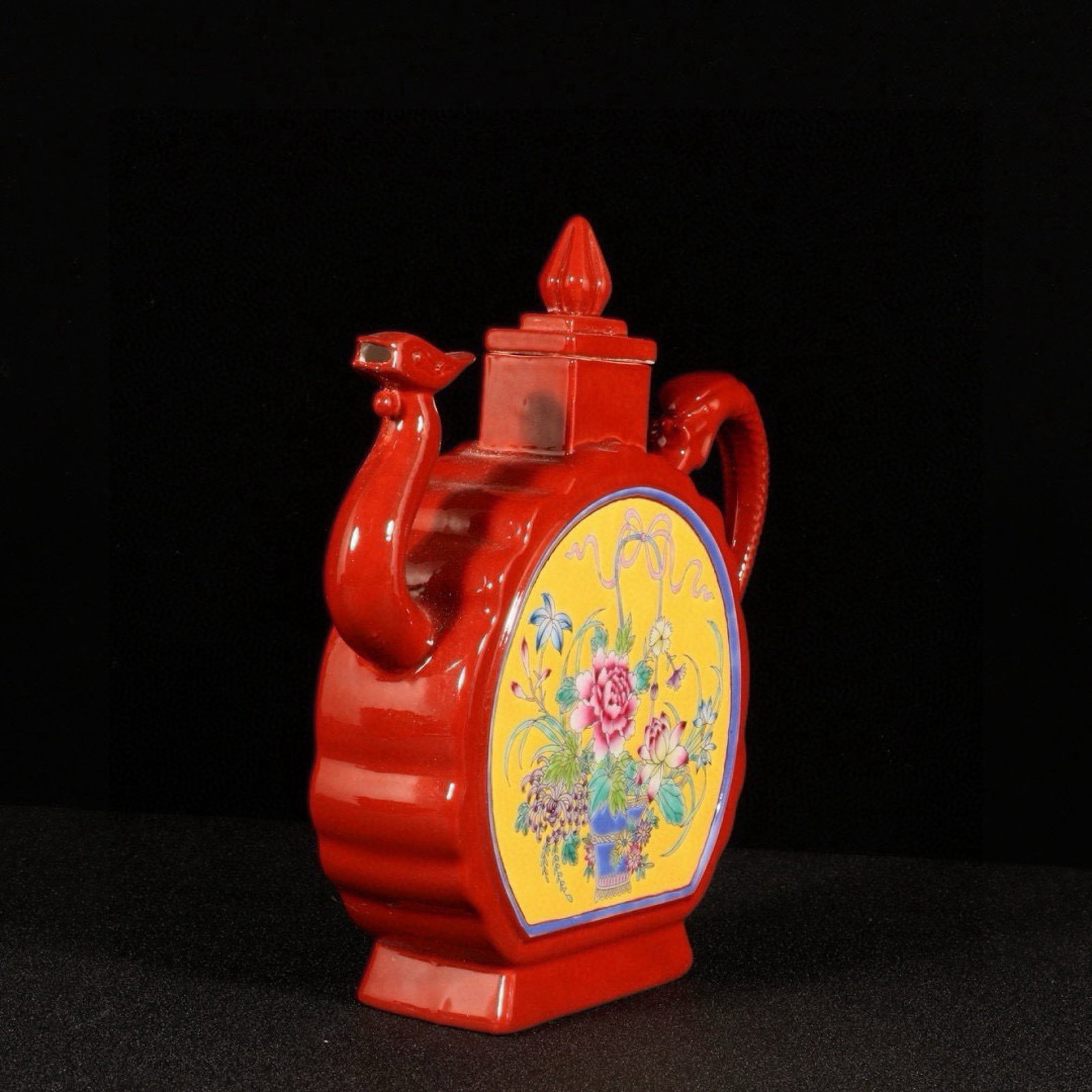 An Exquisite Red Glazed Enamel Flower Pattern Teapot - 4