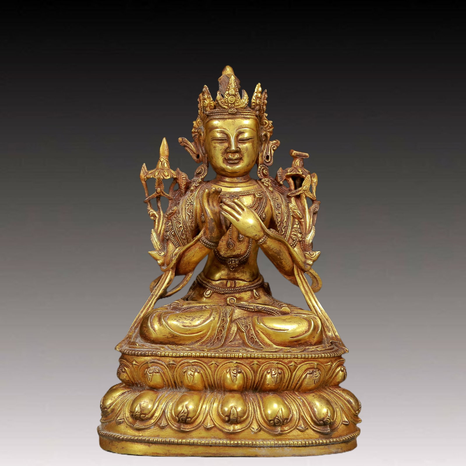 A Solemn Gilt Bronze Statue of Manjusri: A Solemn Gilt Bronze Statue of Manjusri,Ming Dynasty, China,Size:7.5inx5.5inx11.8in,Weight:4680g 铜鎏金文殊菩萨像，明代