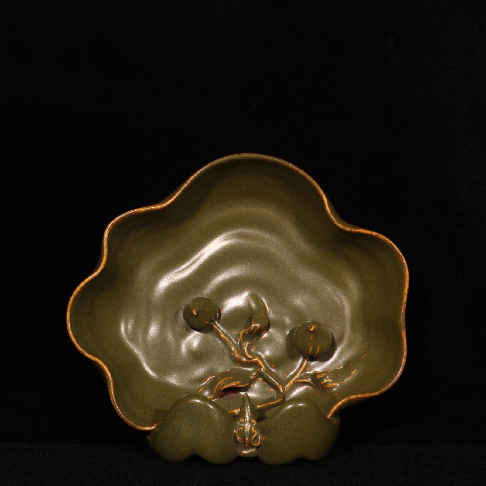 An Exquisite Teadust Glazed Brush Washer (1 of 9)