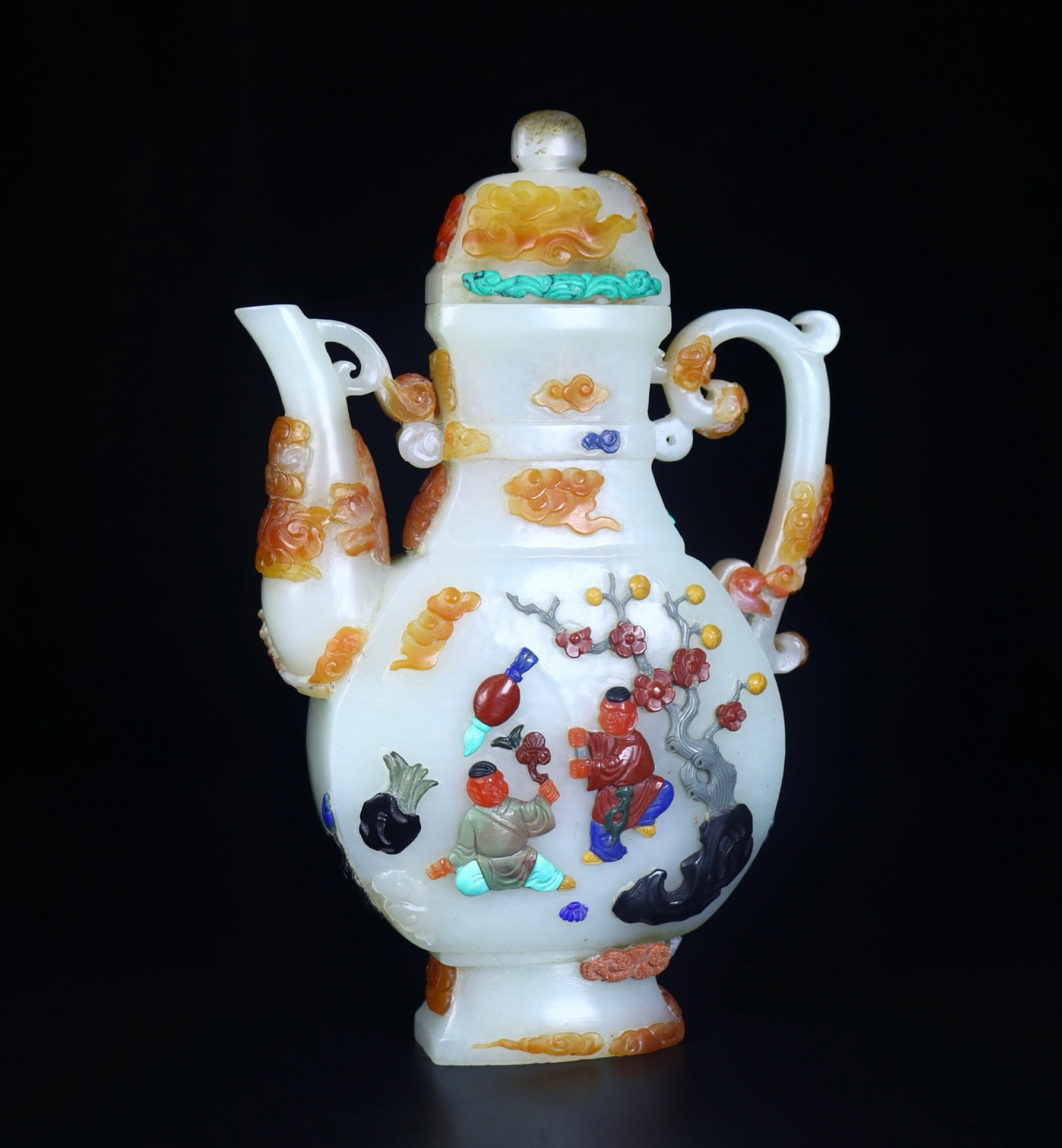 An Exquisite White Jade Character and Story Pattern Ewer,Inlaid Gems: An Exquisite White Jade Character and Story Pattern Ewer,Inlaid Gems,Qing Dynasty,China,Qianlong Four-character Mark,Size:1.7inx4.7inx7.3in,Weight:478g 白玉人物故事