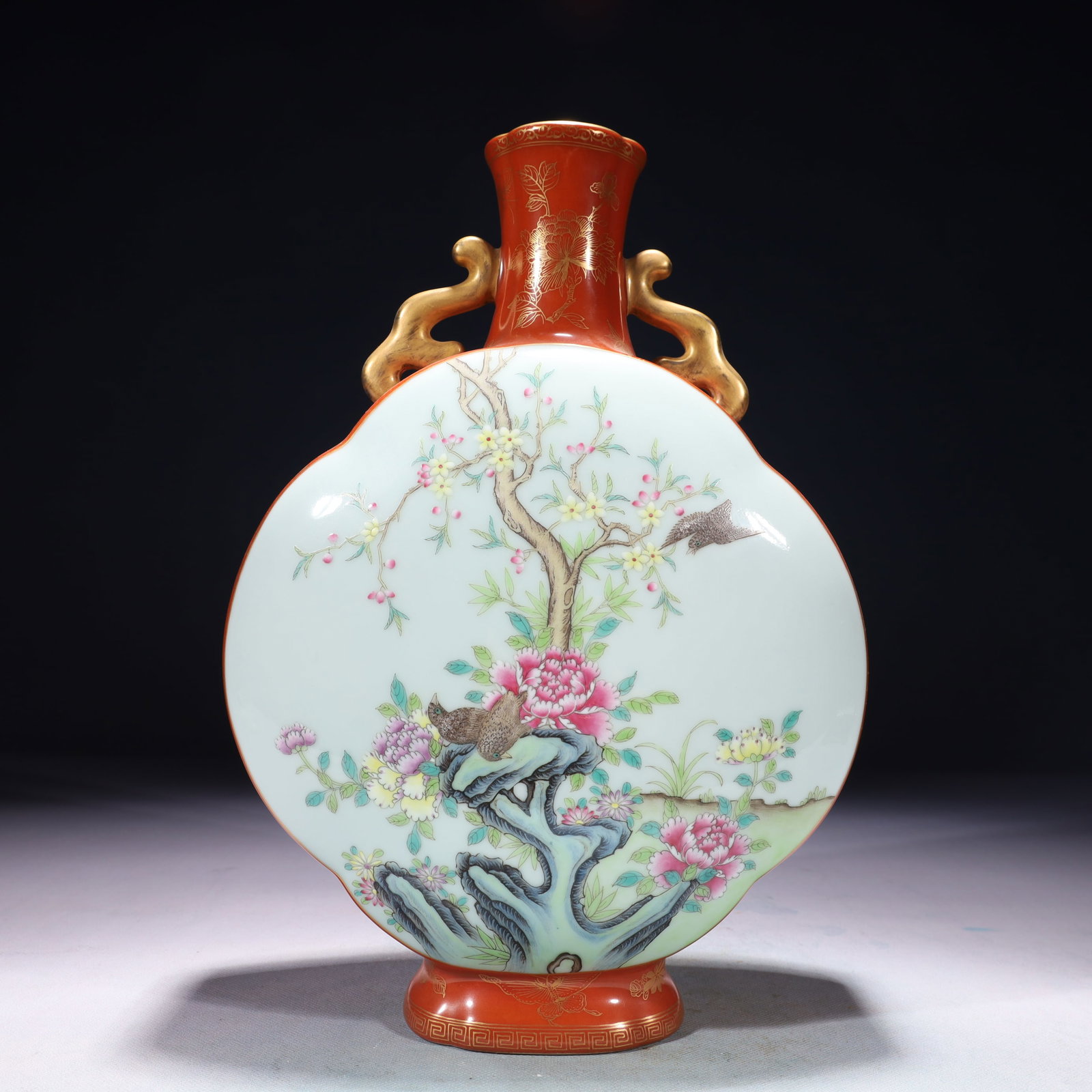 An Exquisite Famille-Rose Painted Gold Flower and Bird Pattern Double-Ears Vase,with poem: An Exquisite Famille-Rose Painted Gold Flower and Bird Pattern Double-Ears Vase,with poem,Qing Dynasty,China,Qianlong Six-character Mark,Size:9.1inx3.5inx13.4in,Weight:3200g 粉彩描&#