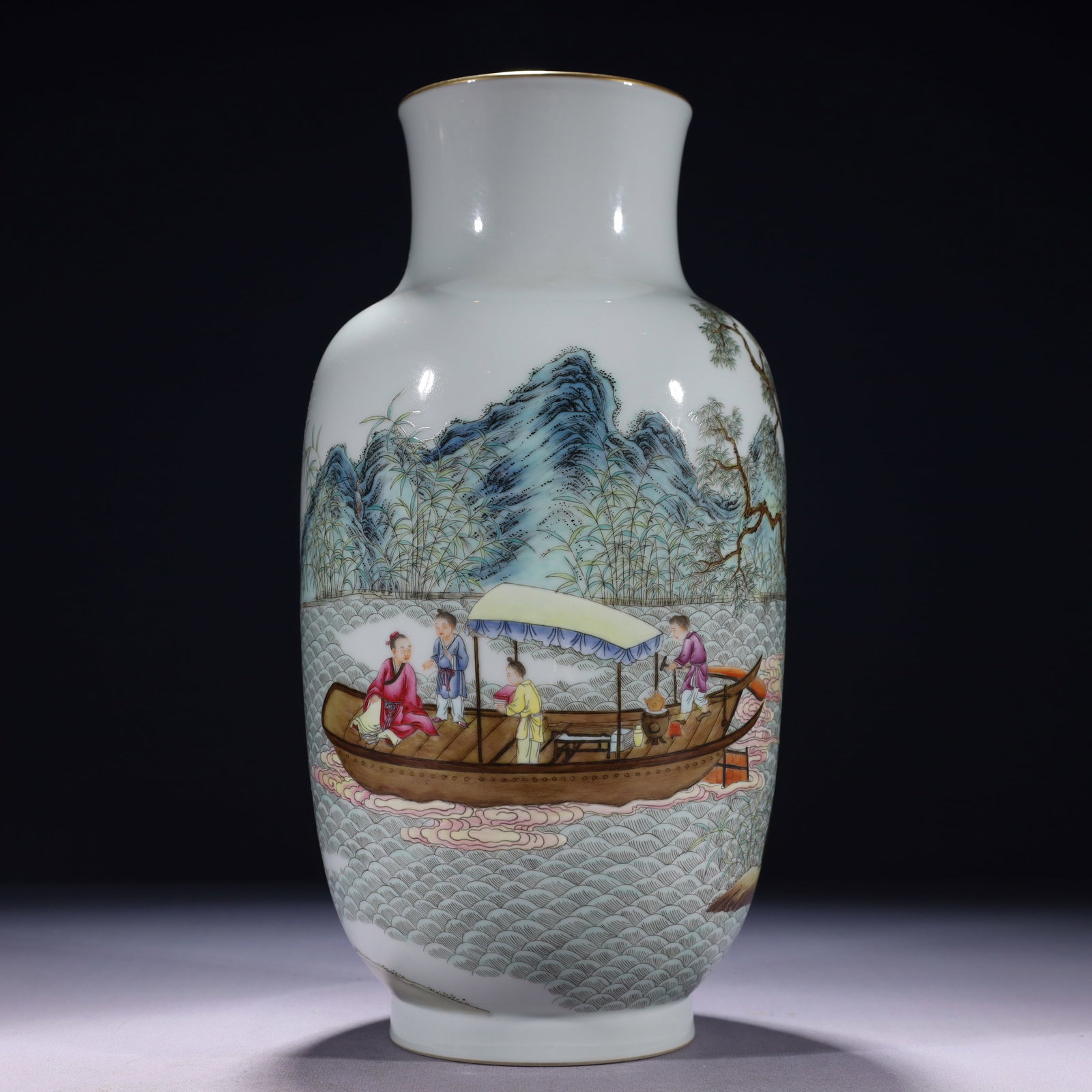 An Exquisite Famille-Rose Painted Gold Landscape and Figure Pattern Vase,with poem: An Exquisite Famille-Rose Painted Gold Landscape and Figure Pattern Vase,with poem,Qing Dynasty,China,Qianlong Six-character Mark,Size:5.9inx13in,Weight:1800g 粉彩描金山&
