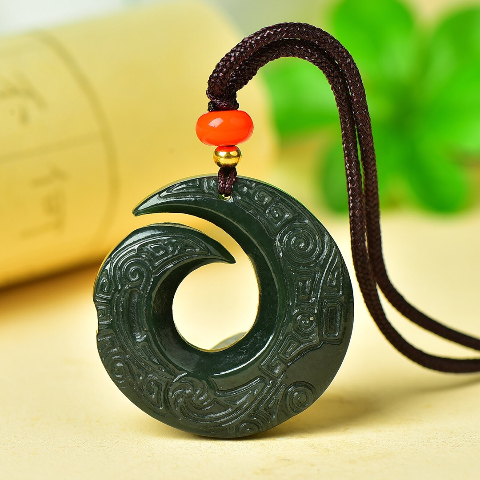 An Exquisite Sapphire Pendant - 5