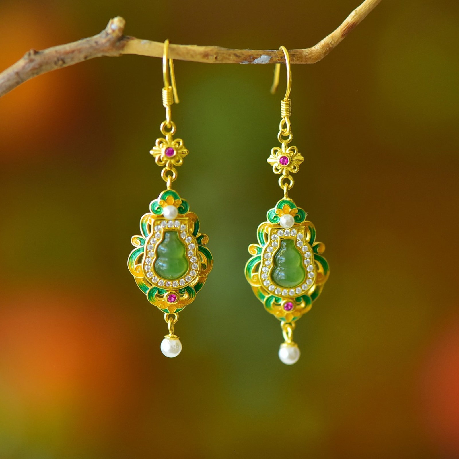 A Pair of Exquisite Sterling Silver-Gold Plated Inlaid Jasper Earrings,Inlaid Pearls: A Pair of Exquisite Sterling Silver-Gold Plated Inlaid Jasper Earrings,Inlaid Pearls,Size:0.2inx0.3in