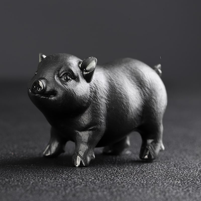 An Exquisite Cyan jade Pig Ornament: An Exquisite Cyan jade Pig Ornament,Size:2.6inx1.4inx1.8in 青玉猪摆件