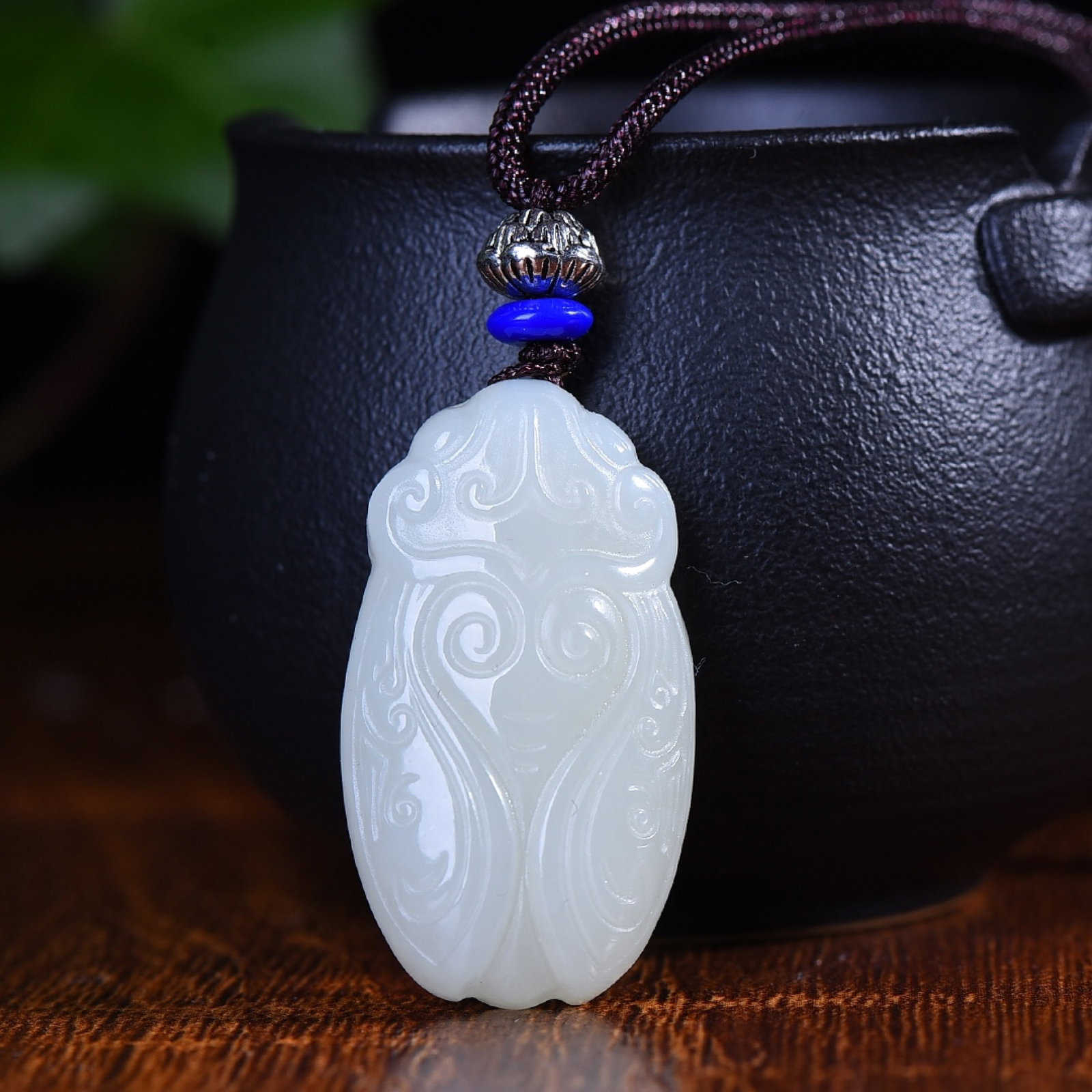 An Exquisite White Jade Cicada Pendant: An Exquisite White Jade Cicada Pendant,Size:1.5inx0.8in 白玉蝉挂件