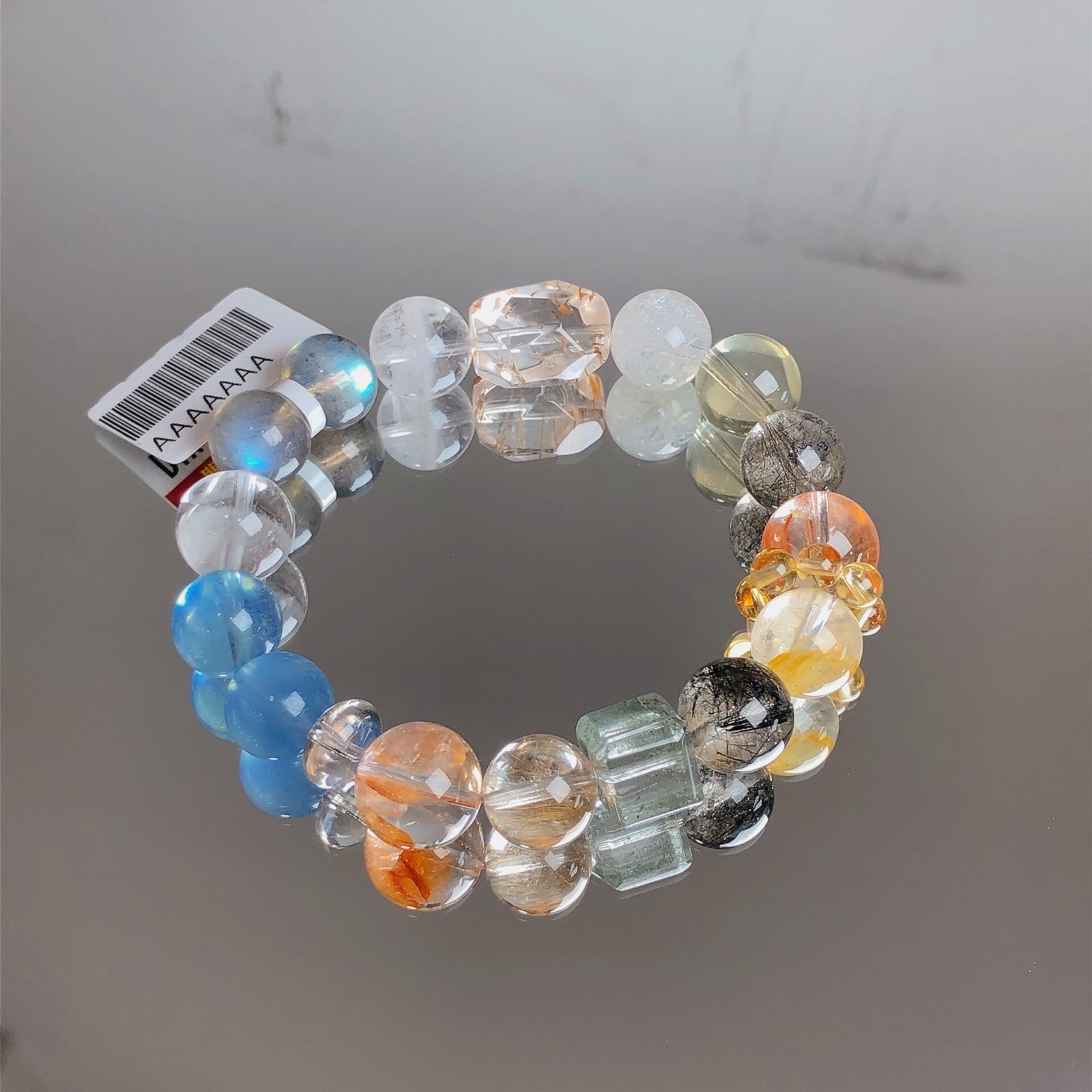 An Exquisite Crystal Bracelet - 2