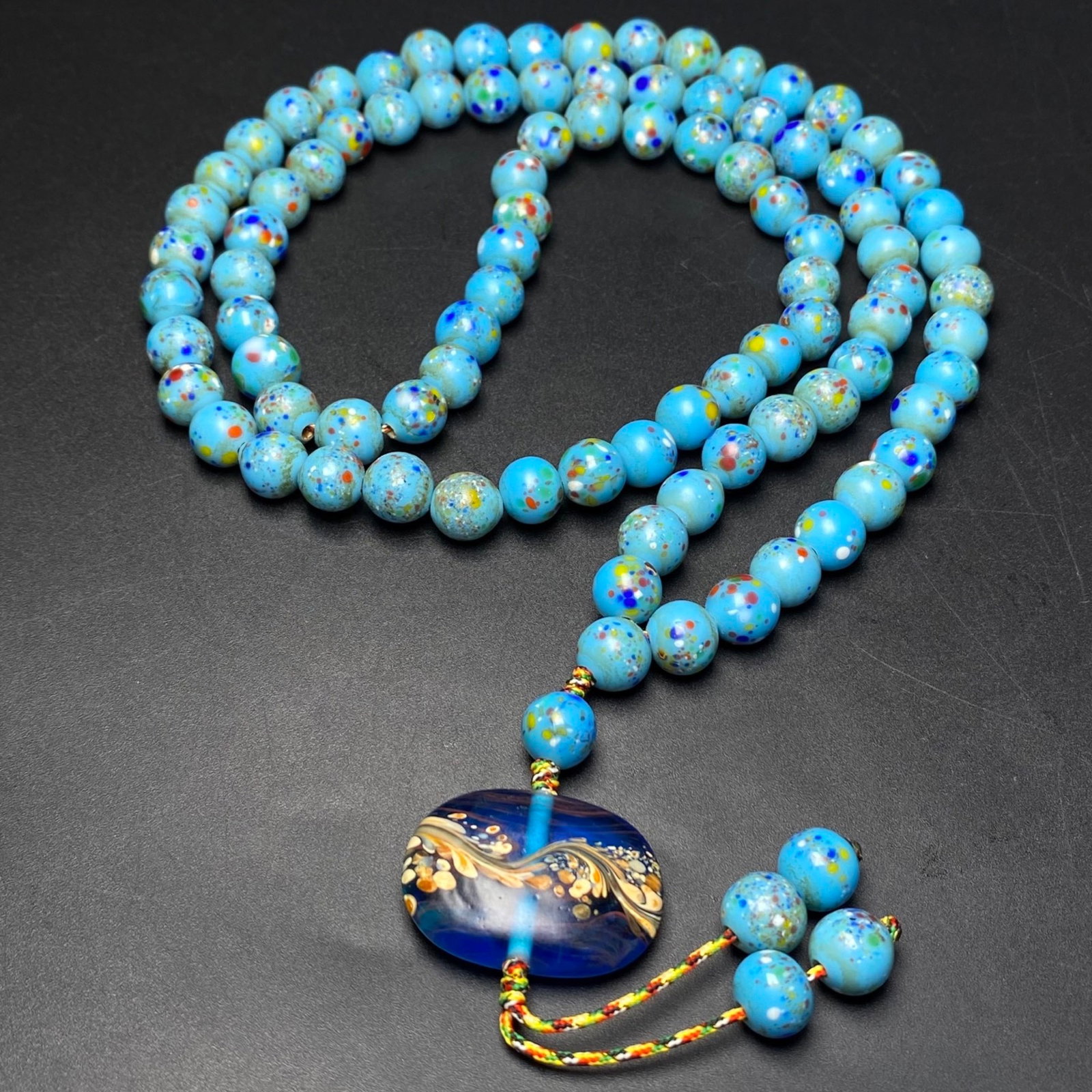 A Precious Glass Necklace: A Precious Glass Necklace,Size:0.4in*90 琉璃项链