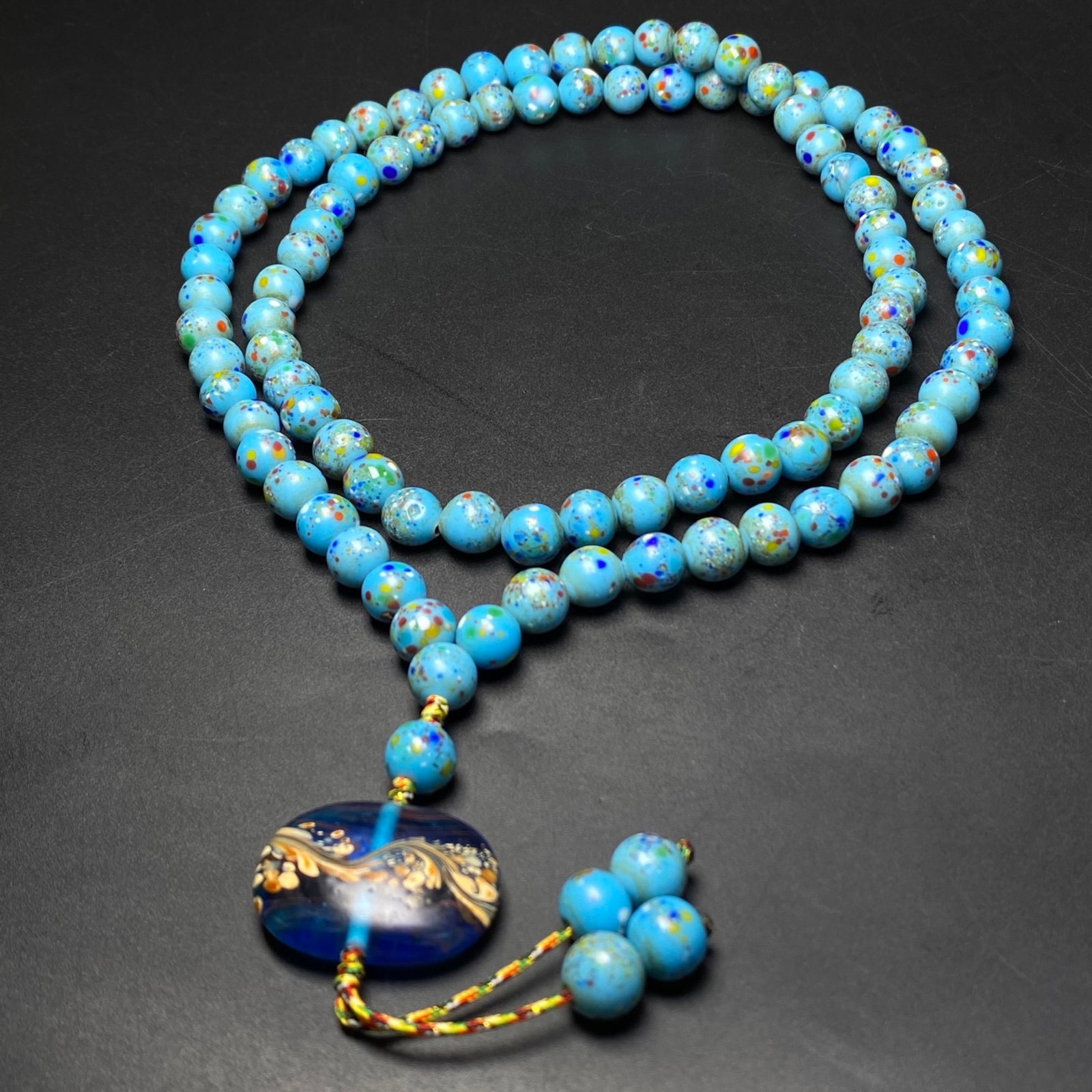 A Precious Glass Necklace - 3