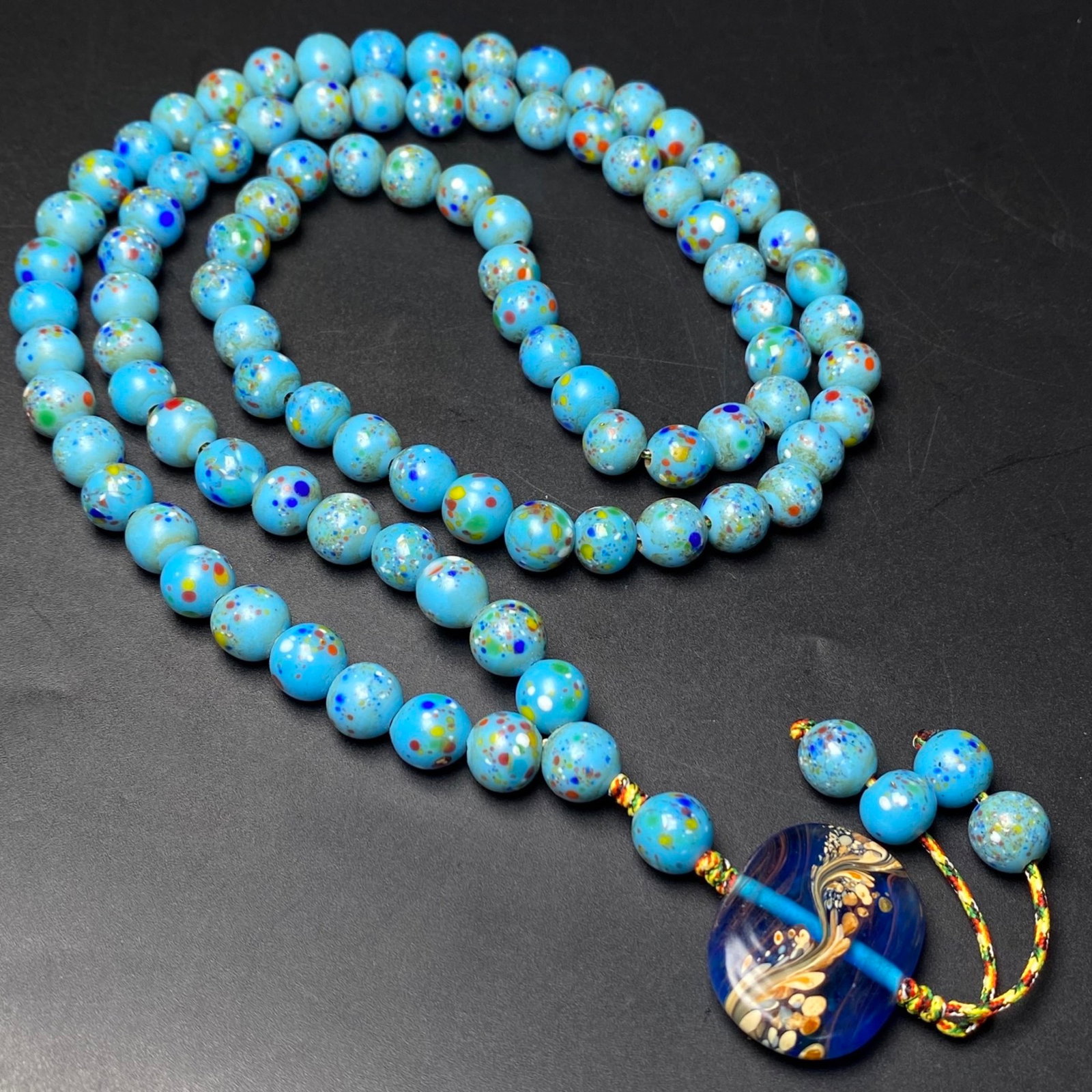 A Precious Glass Necklace - 4