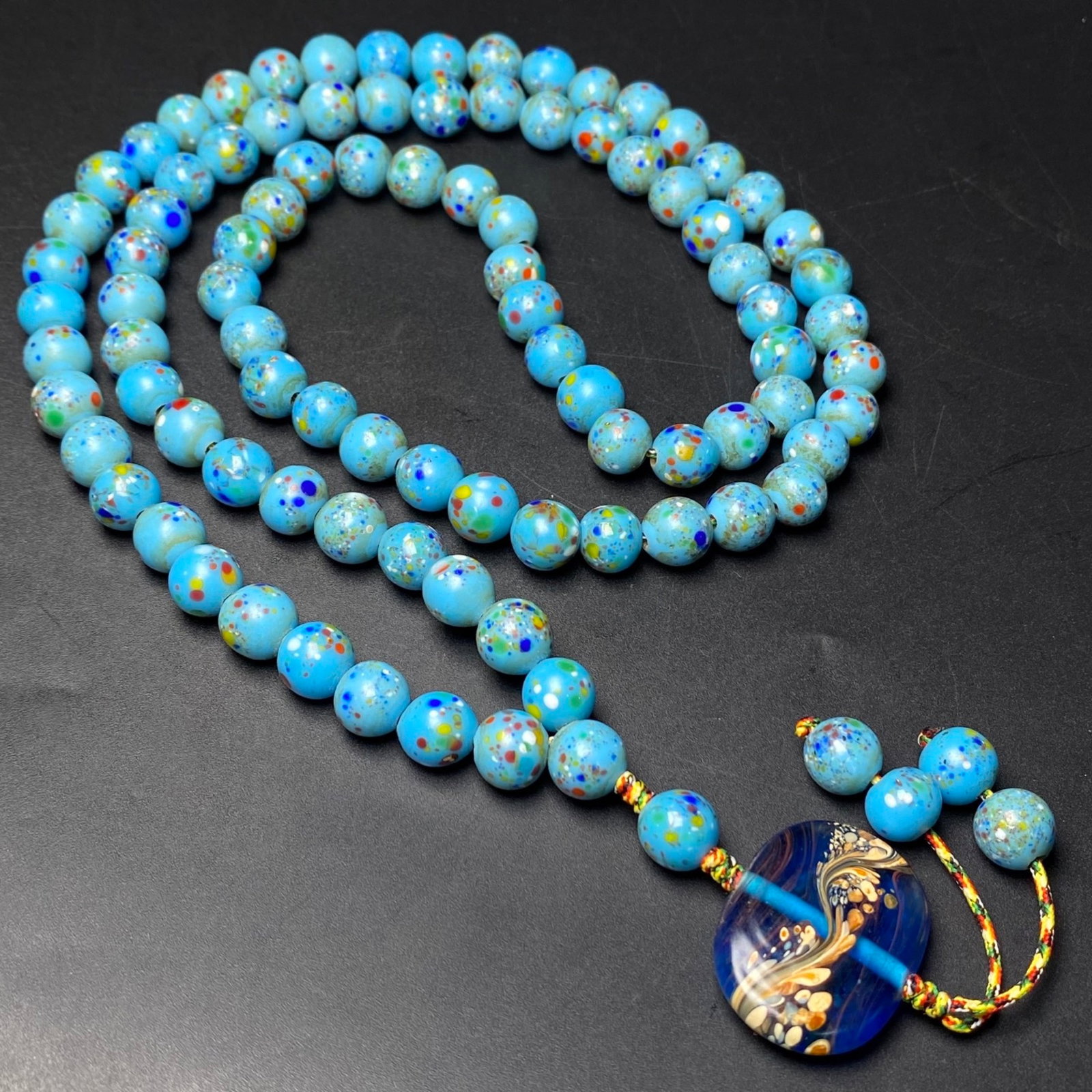 A Precious Glass Necklace - 6