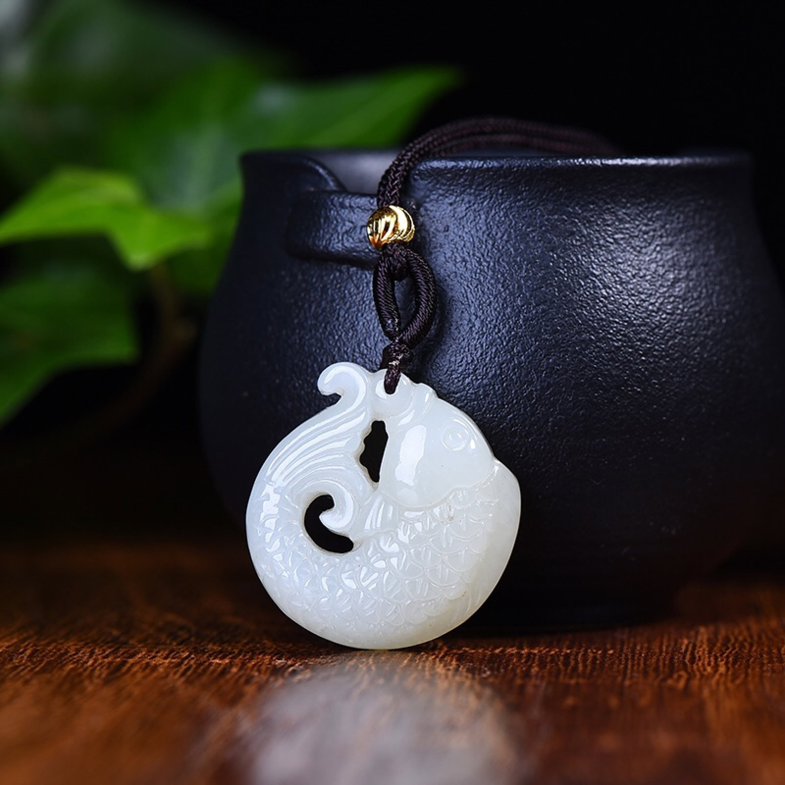 An Exquisite White Jade Fish Pendant: An Exquisite White Jade Fish Pendant,Size:1.1inx1.1in 白玉鱼挂件