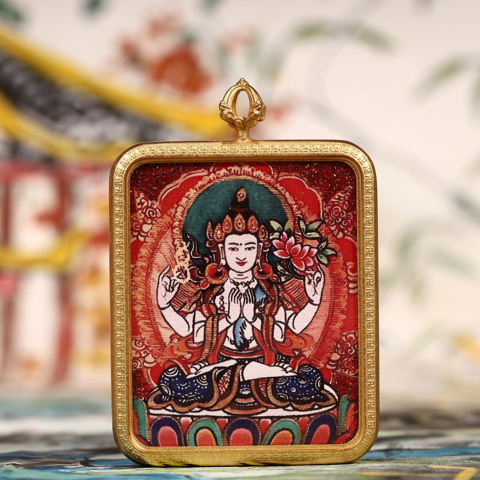 An Exquisite Painted Color Statue of Four-Armed Guanyin Tangka?? Back: Statue of Zhagilhamo: An Exquisite Painted Color Statue of Four-Armed Guanyin Tangka， Back: Statue of Zhagilhamo,Size:2inx2.8in 彩绘四臂观音像唐卡，反