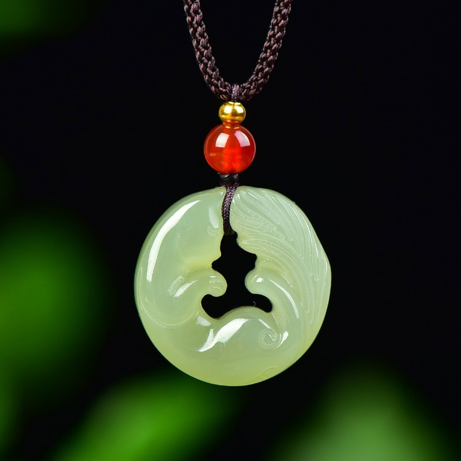 An Exquisite Greenish Jade Fox Pendant: An Exquisite Greenish Jade Fox Pendant,Size:0.9inx0.9in 青玉狐狸挂件