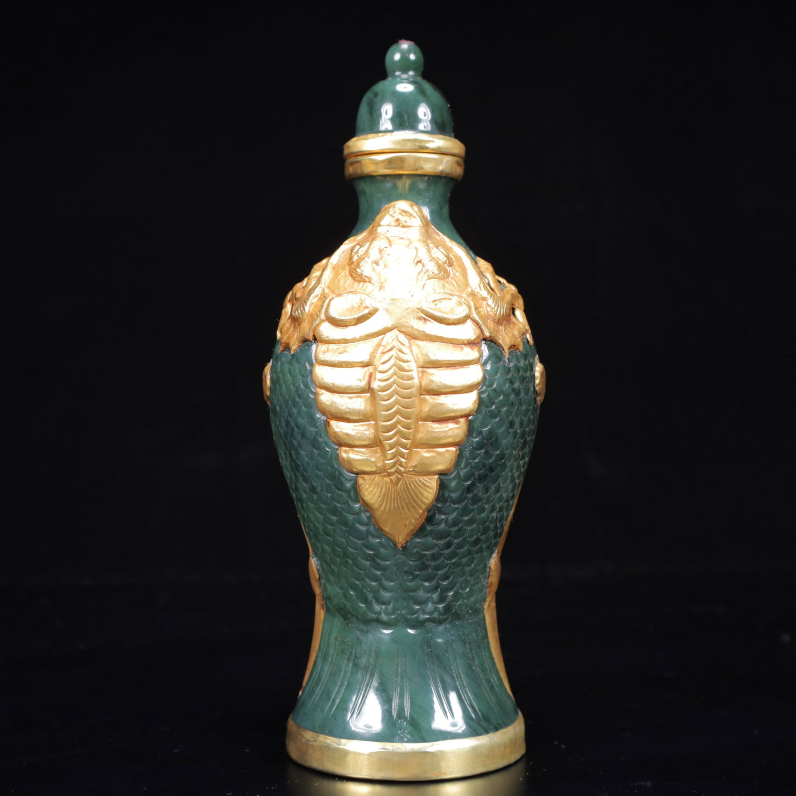 An Exquisite Jasper Cover with Gold Fish Pattern Beast-Ears Bottle - 13
