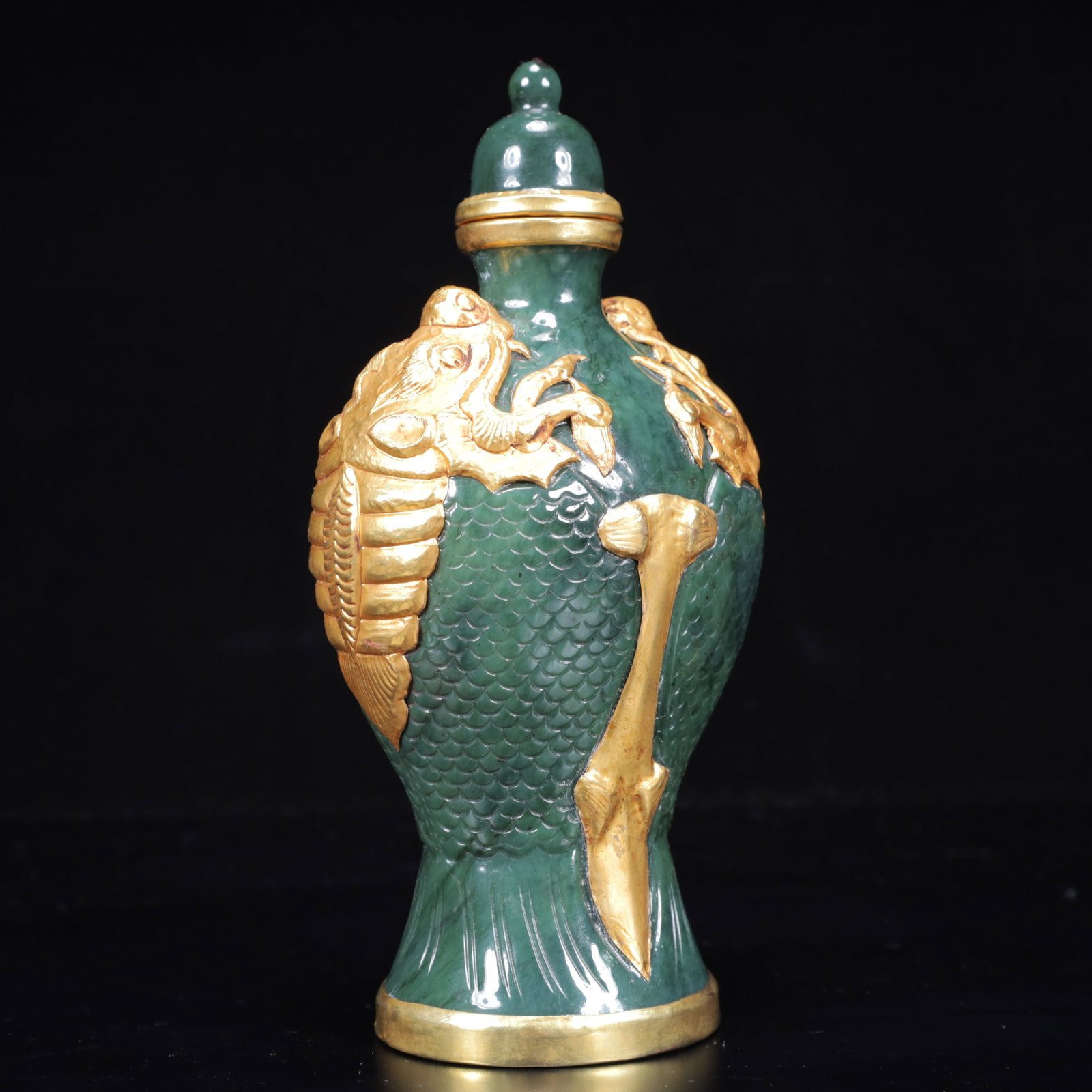 An Exquisite Jasper Cover with Gold Fish Pattern Beast-Ears Bottle - 9