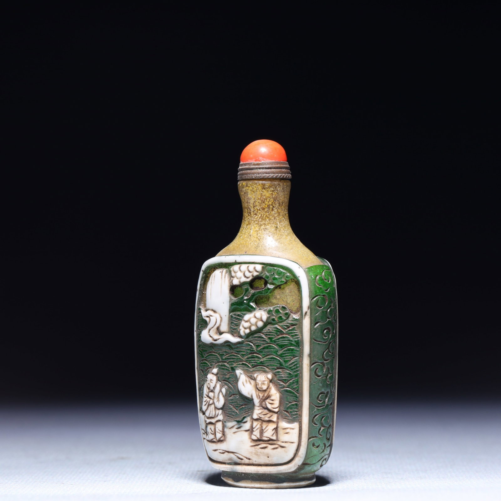 An Exquisite Glass Figure Pattern Snuff Bottle - 2
