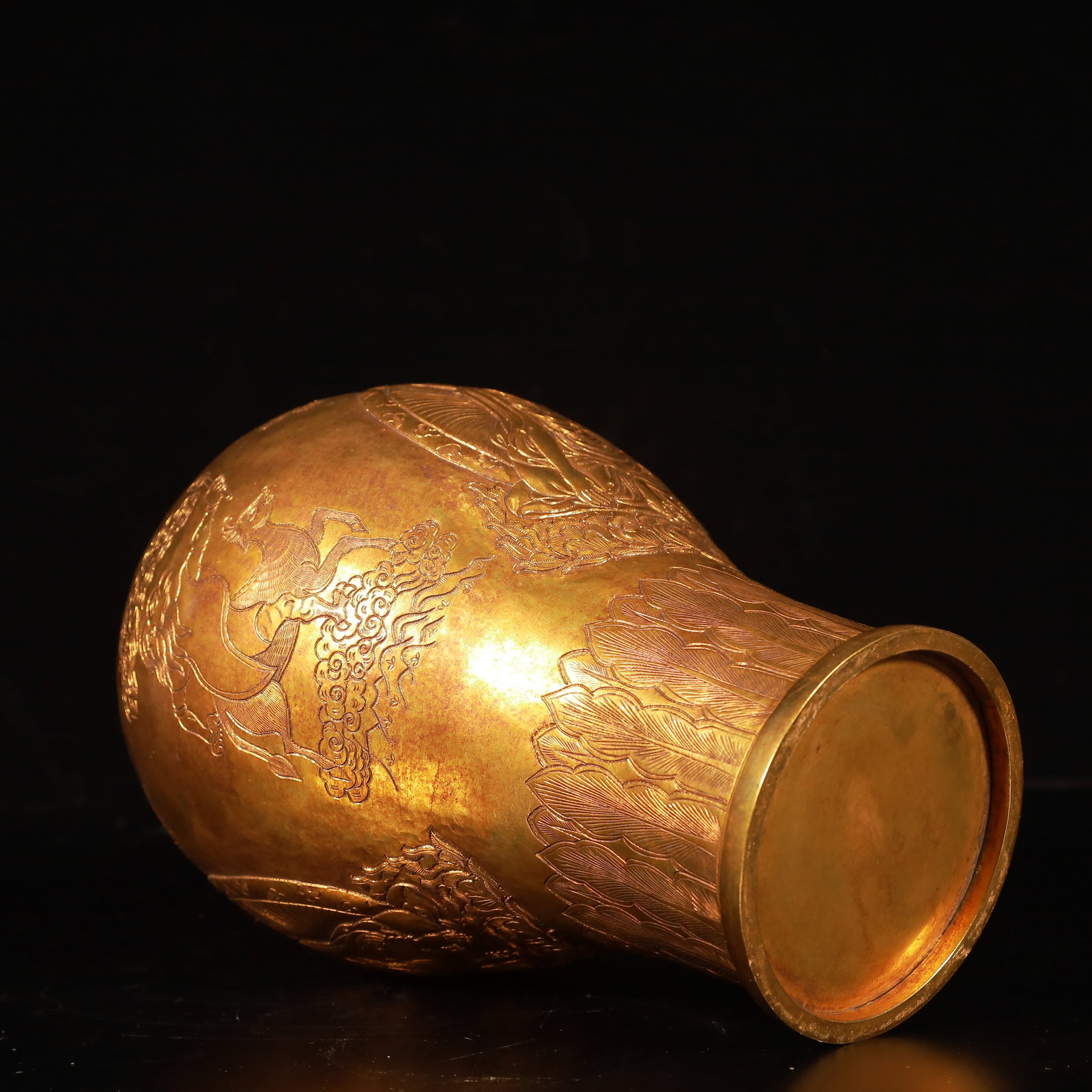 A Rare Gilt Bronze Buddha Statue Pattern Bottle - 10