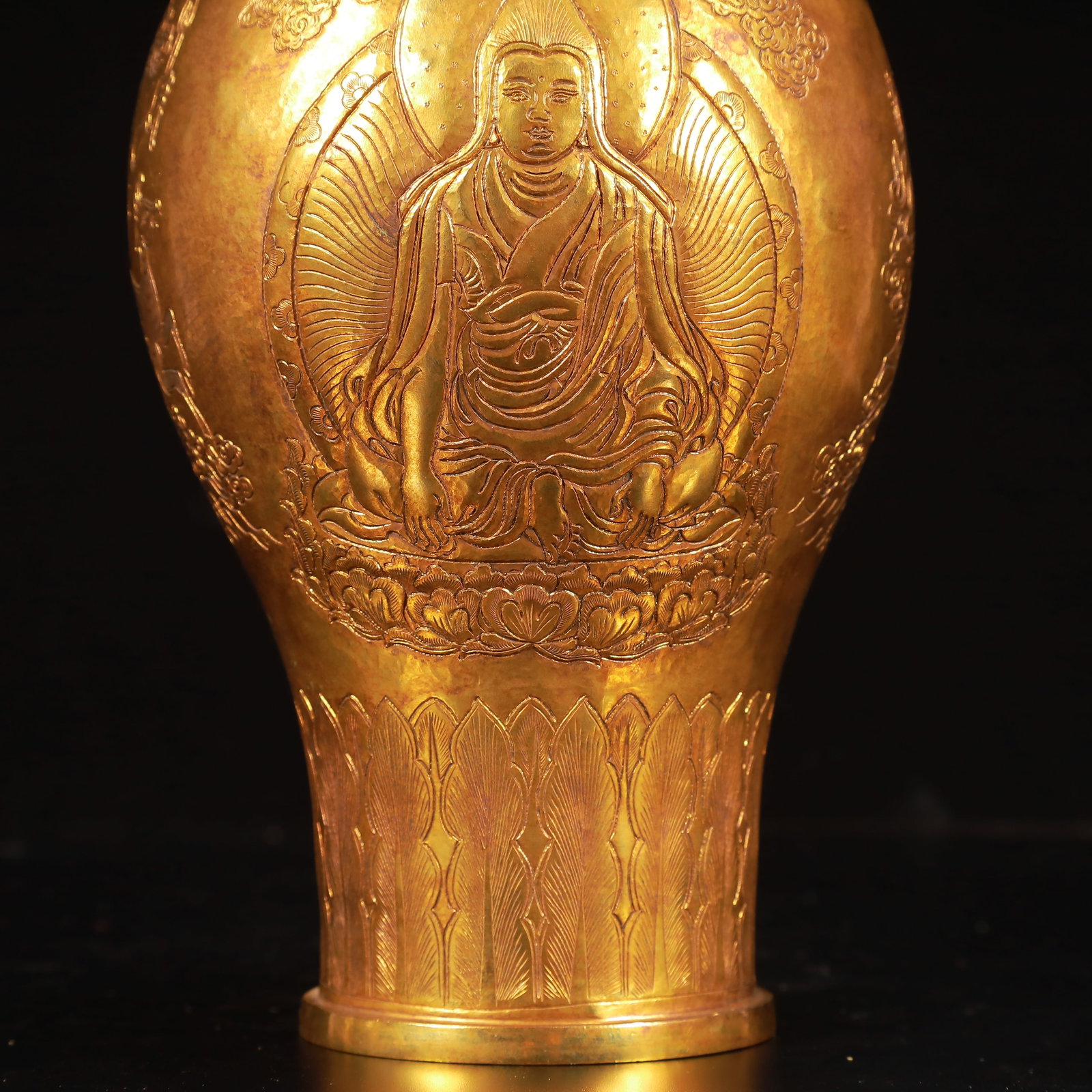 A Rare Gilt Bronze Buddha Statue Pattern Bottle - 3