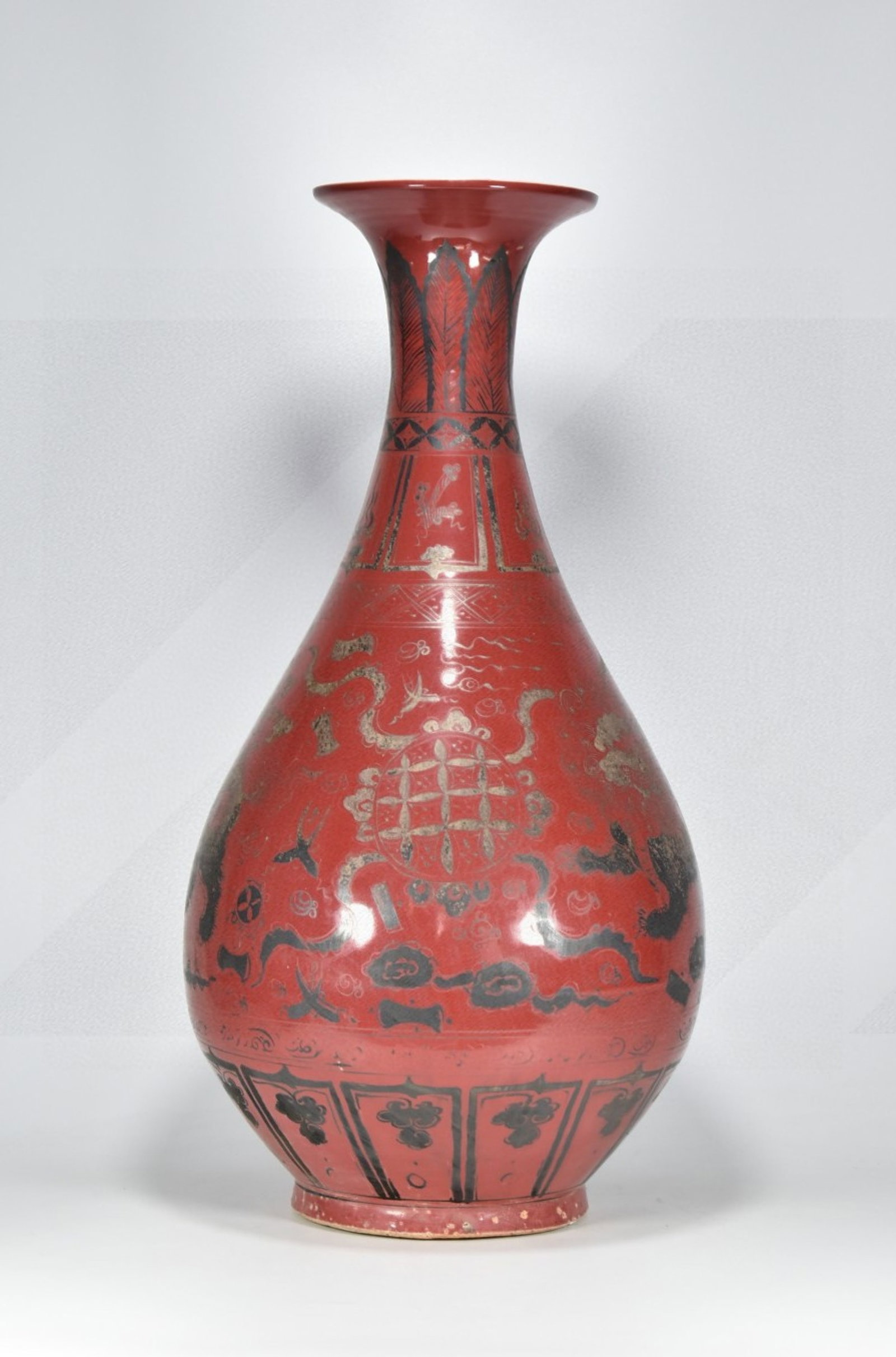 A Huge Red Glazed Painted Silver Lion Pattern Vase - 2