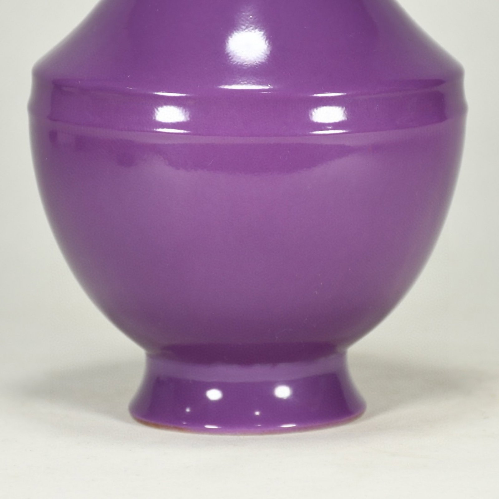 An Exquisite Purple Glazed Double-Ears Vase - 3