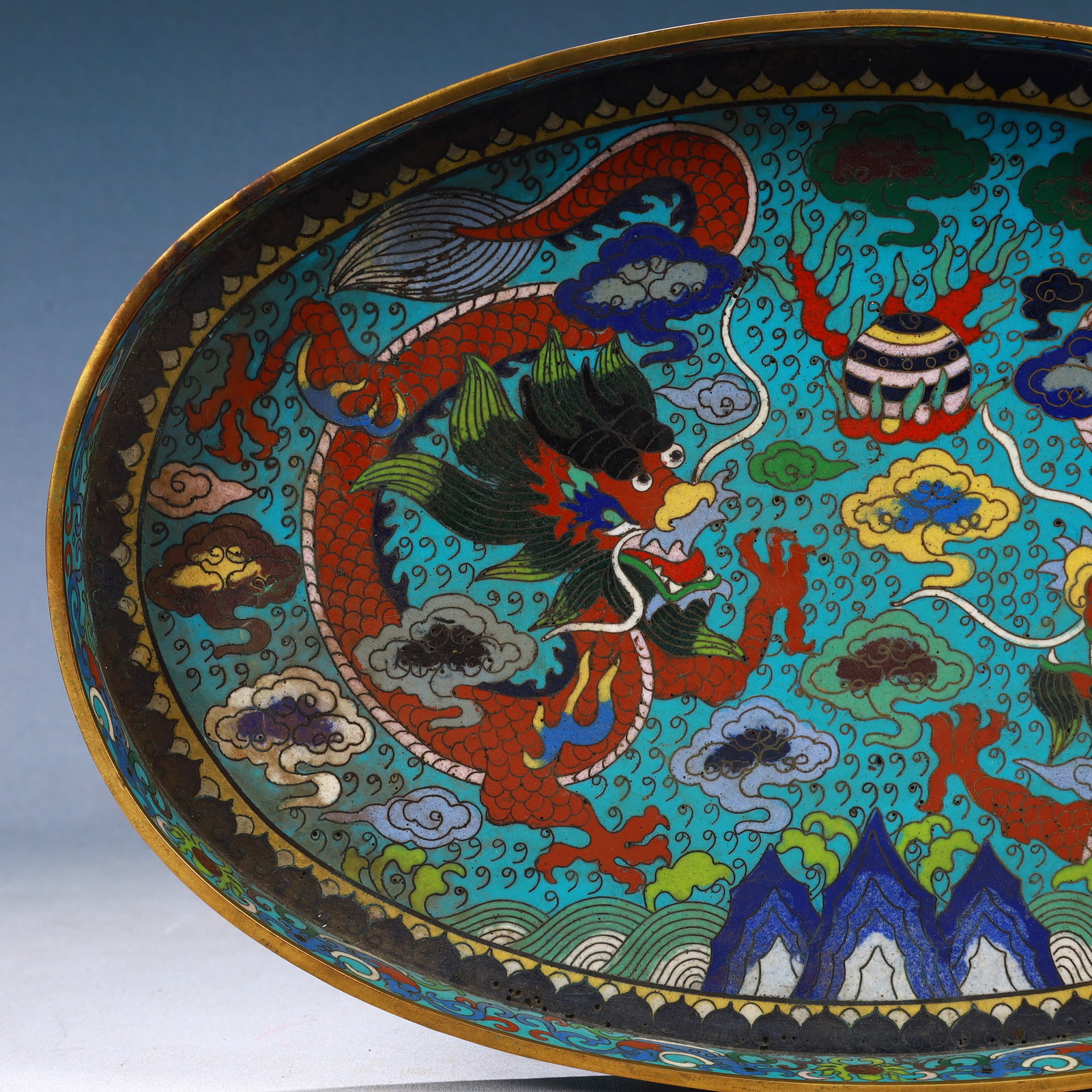 A Rare Cloisonne Auspicious Cloud and Dragon Pattern Plate - 2