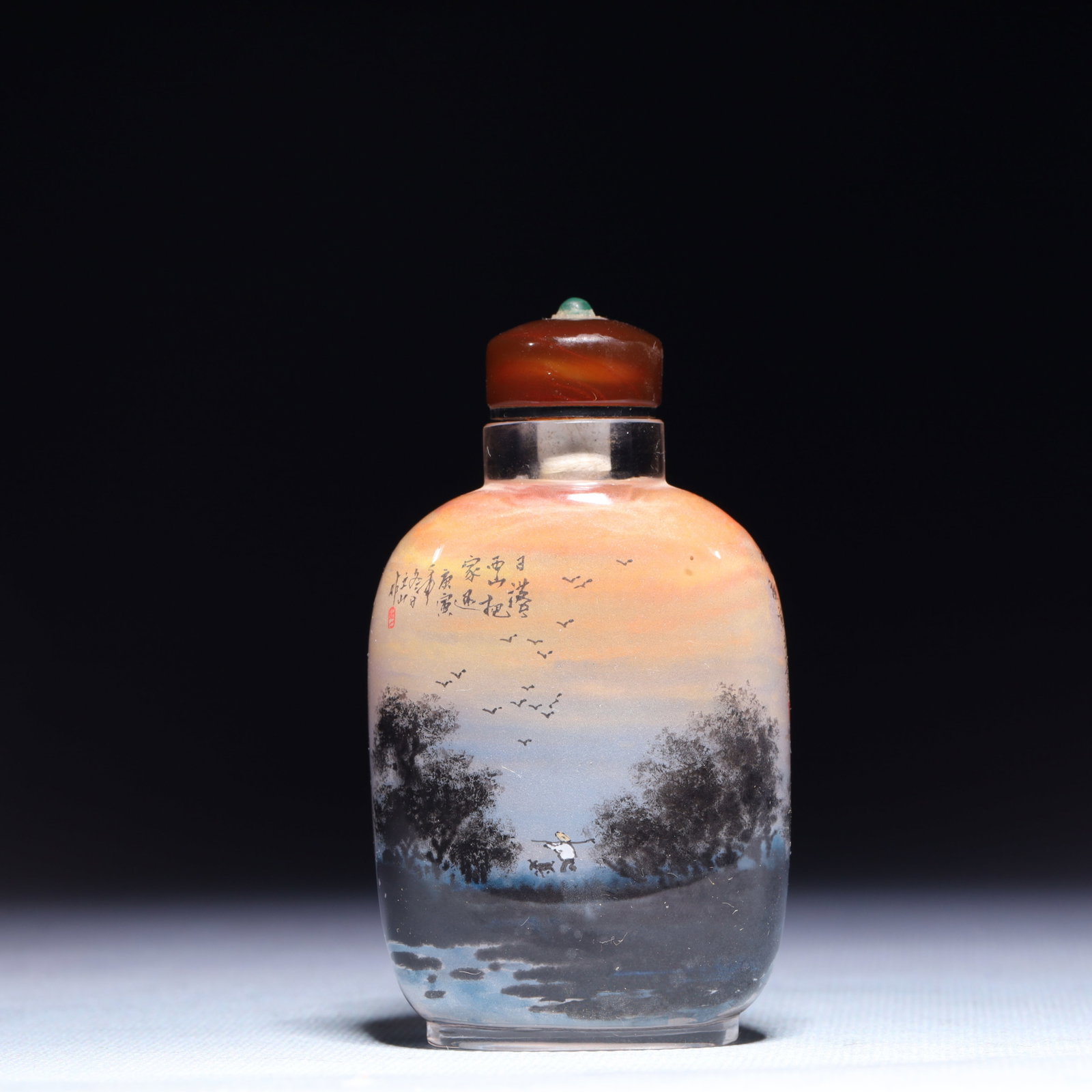 An Exquisite Glass Character and Story Pattern Snuff Bottle,with poem: An Exquisite Glass Character and Story Pattern Snuff Bottle,with poem,Qing Dynasty,China,Size:2inx0.8inx3.3in,Weight:62.6g 琉璃人物故事纹鼻烟ã