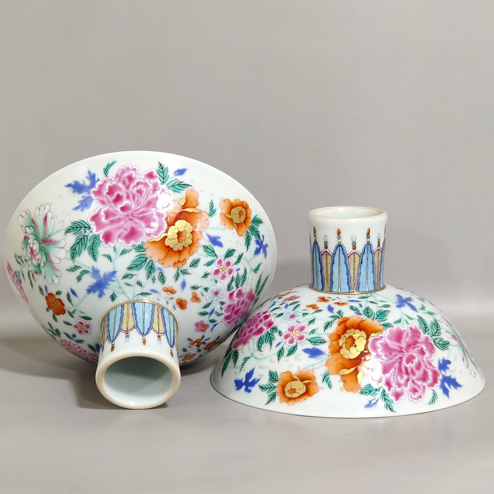 A Pair of Exquisite Famille-Rose Painted Gold Flower Pattern Stem Bowls: A Pair of Exquisite Famille-Rose Painted Gold Flower Pattern Stem Bowls,Qing Dynasty,China,Yongzheng Six-character Mark,Size:3.5inx5.6in 一对粉彩描金花卉