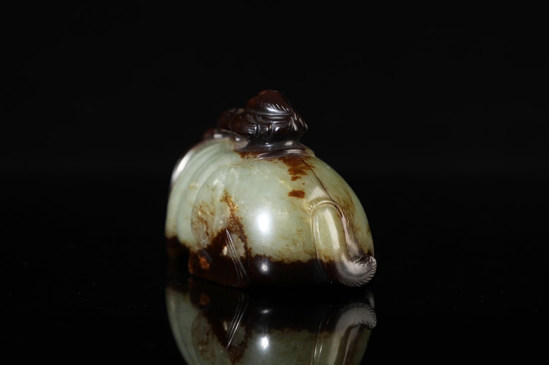 An Exquisite White Jade Bear Ornament - 7