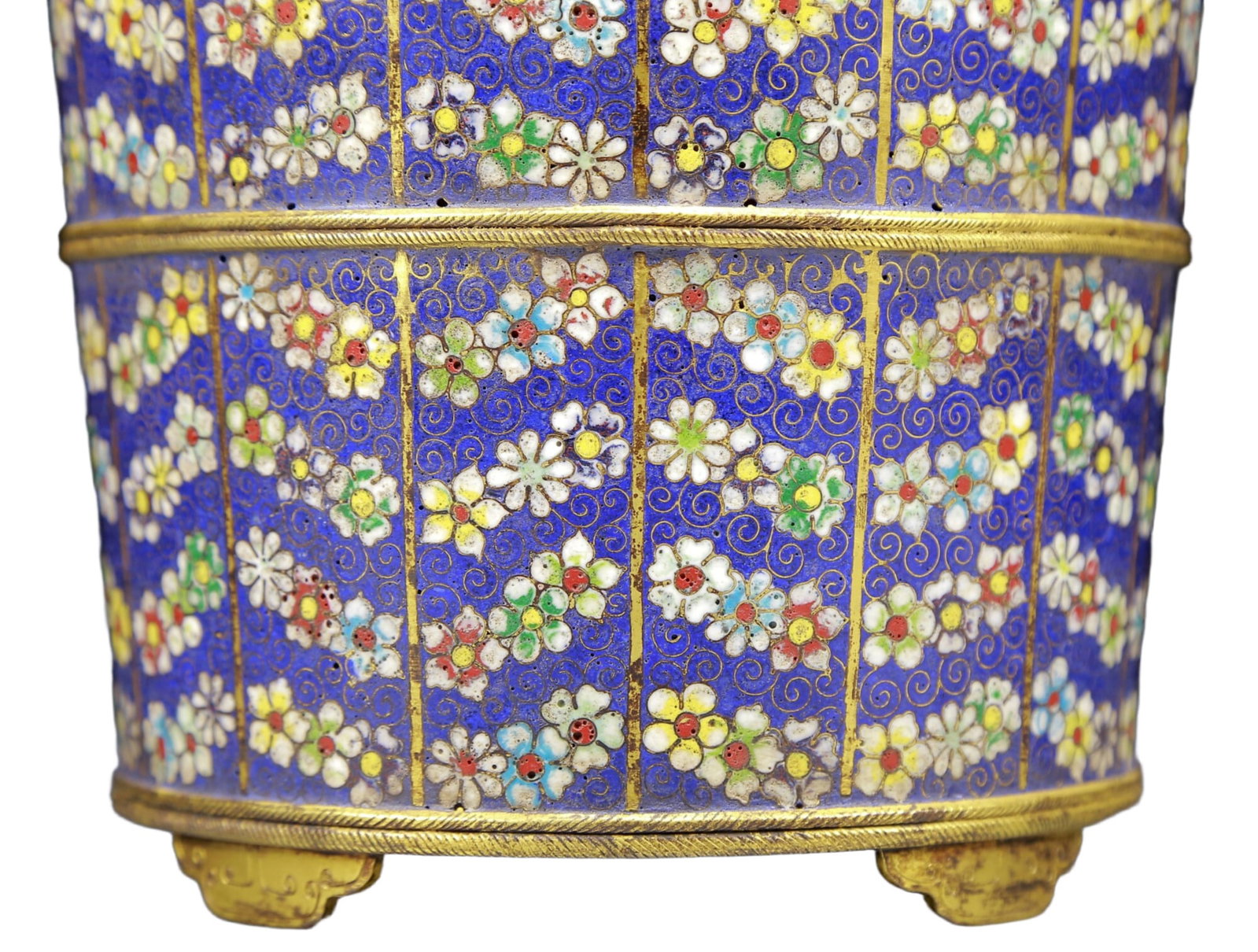 An Exquisite Cloisonne Flower Pattern Brush Pot - 3