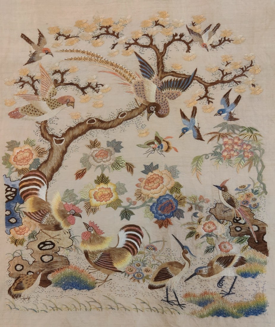 An exquisite dragon embroidery - 2