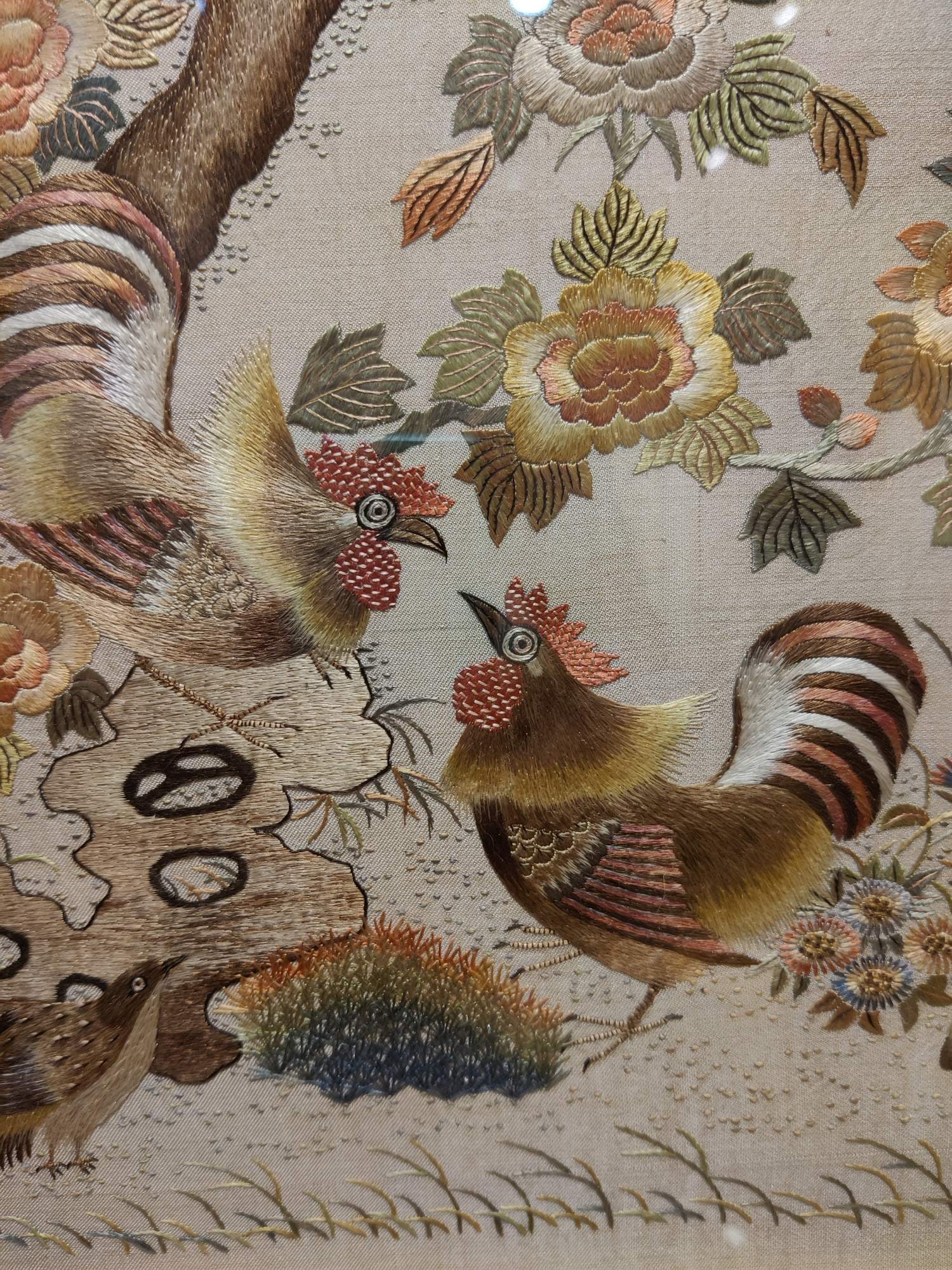 An exquisite dragon embroidery - 5