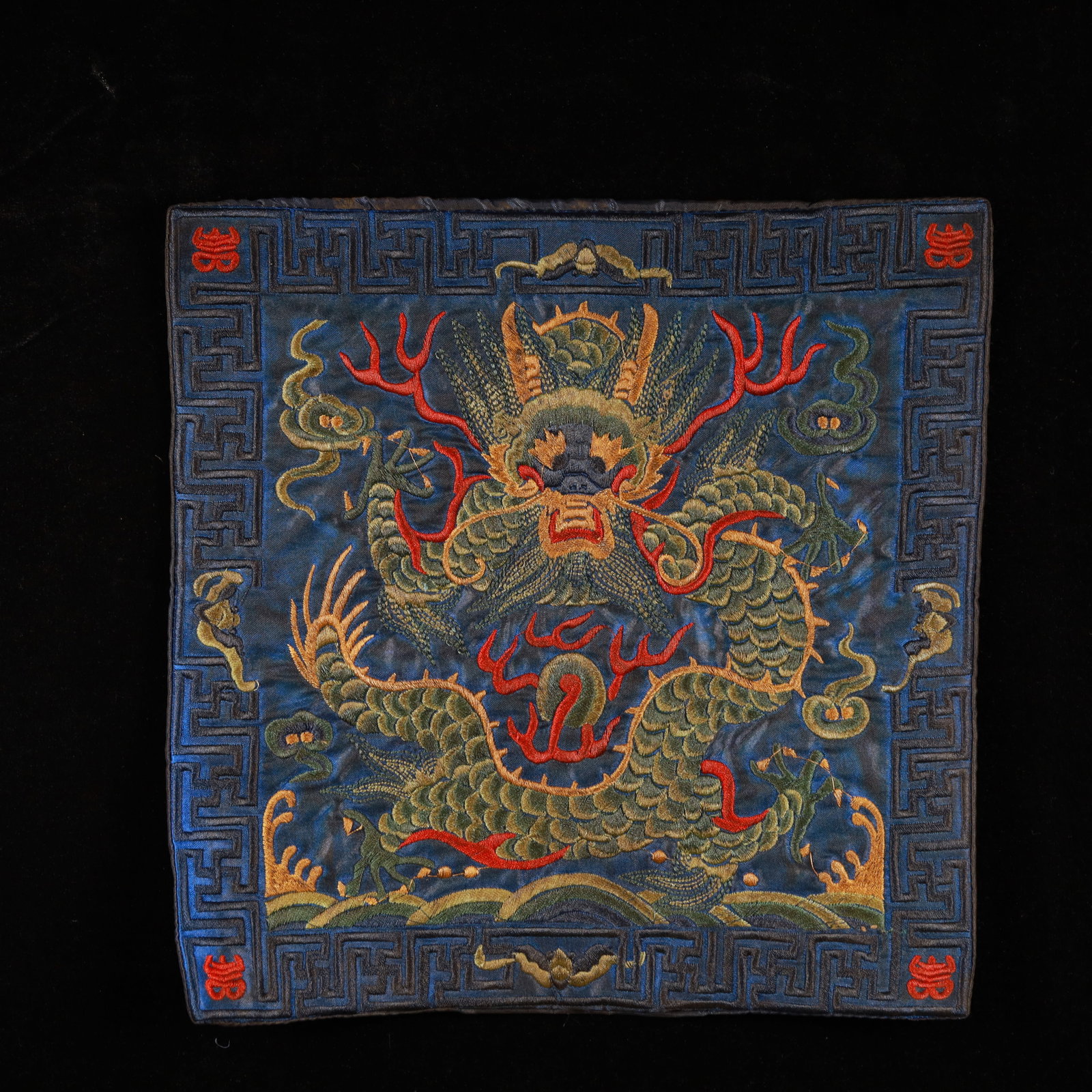 An Exquisite Embroidery Dragon Pattern Civil Official Rank Badges: An Exquisite Embroidery Dragon Pattern Civil Official Rank Badges,Qing Dynasty, China,Size:10.2inx10.2in 刺绣龙官补,中国清代