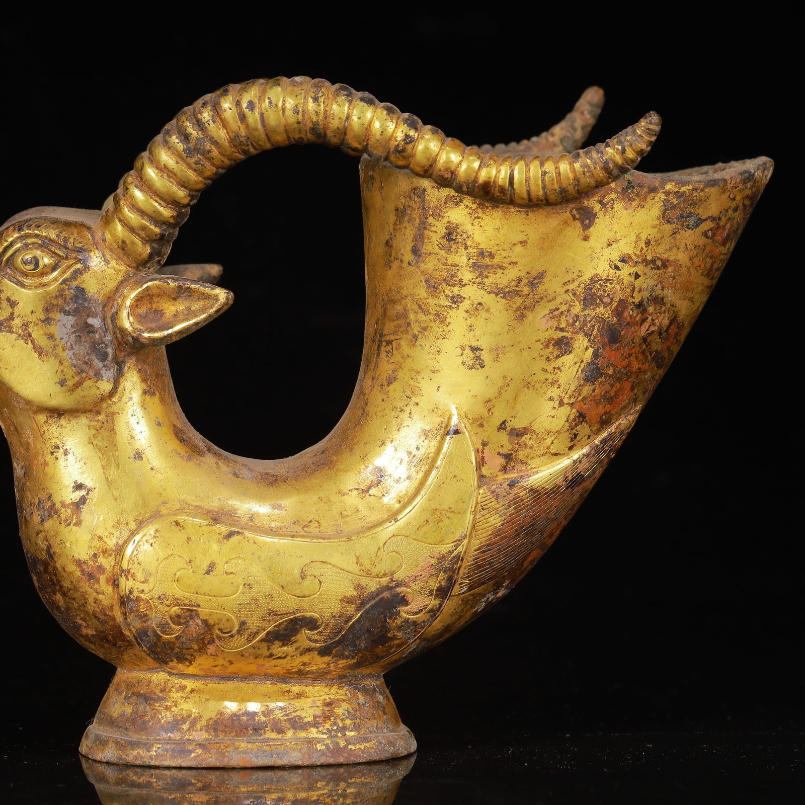 An Exquisite Gilt Bronze Sheep Cup - 3
