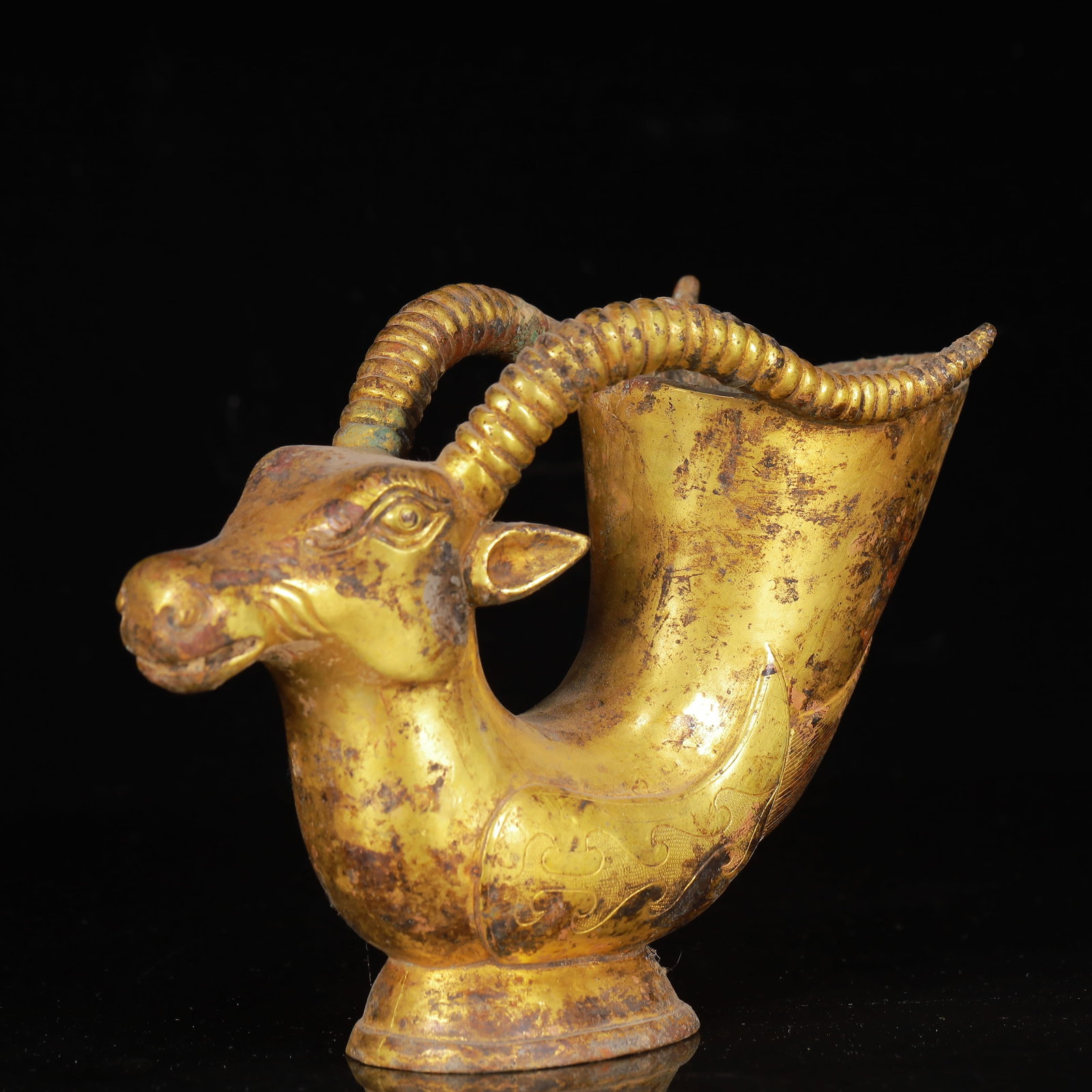 An Exquisite Gilt Bronze Sheep Cup - 4