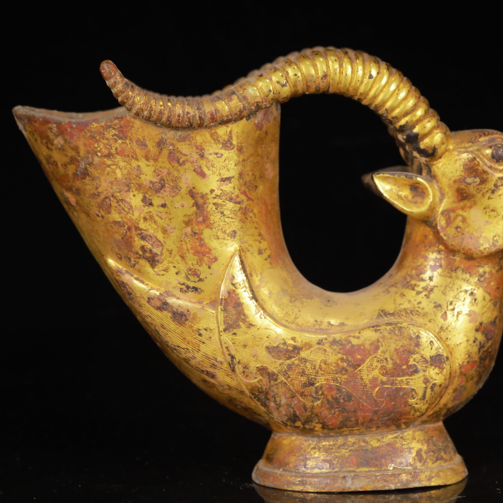 An Exquisite Gilt Bronze Sheep Cup - 8