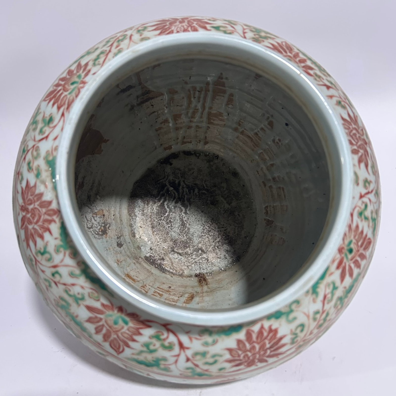 A Rare Doucai Peony Pattern Jar - 4