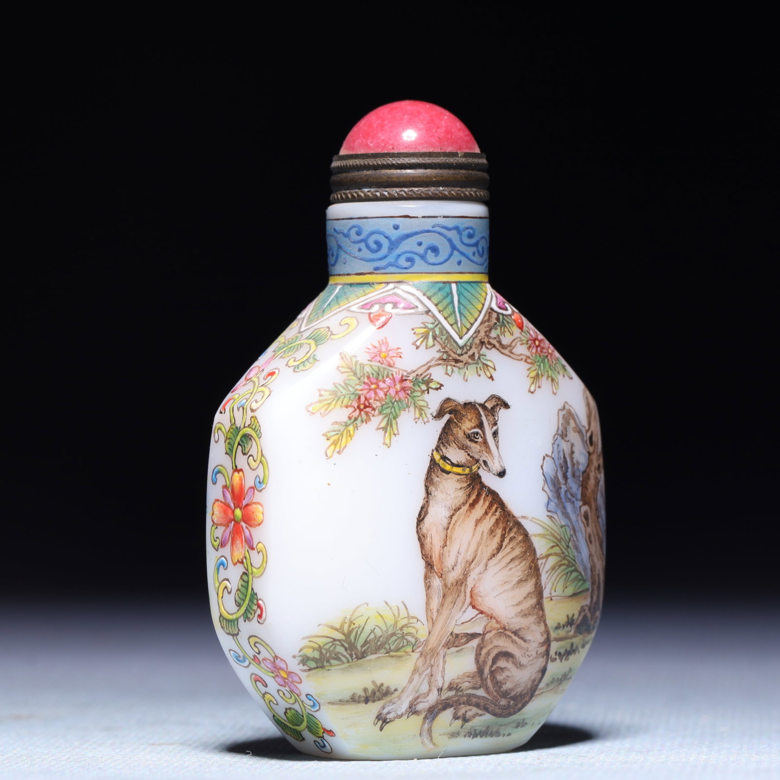 An Exquisite Glass Dog Pattern Snuff Bottle - 4