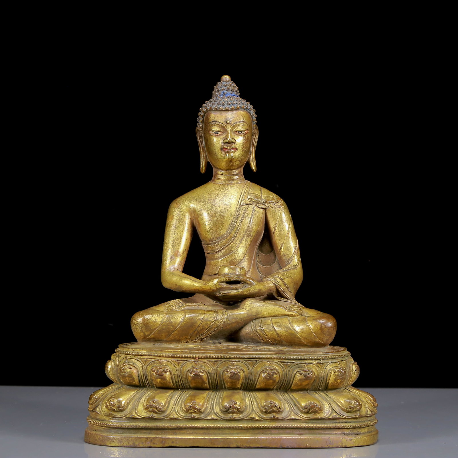 A Solemn Gilt Bronze Statue of Sakyamuni (1 of 9)