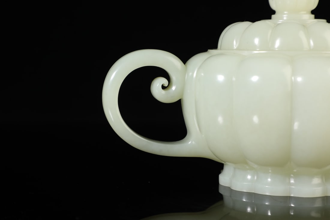 An Exquisite White Jade Sheep-head Teapot - 7