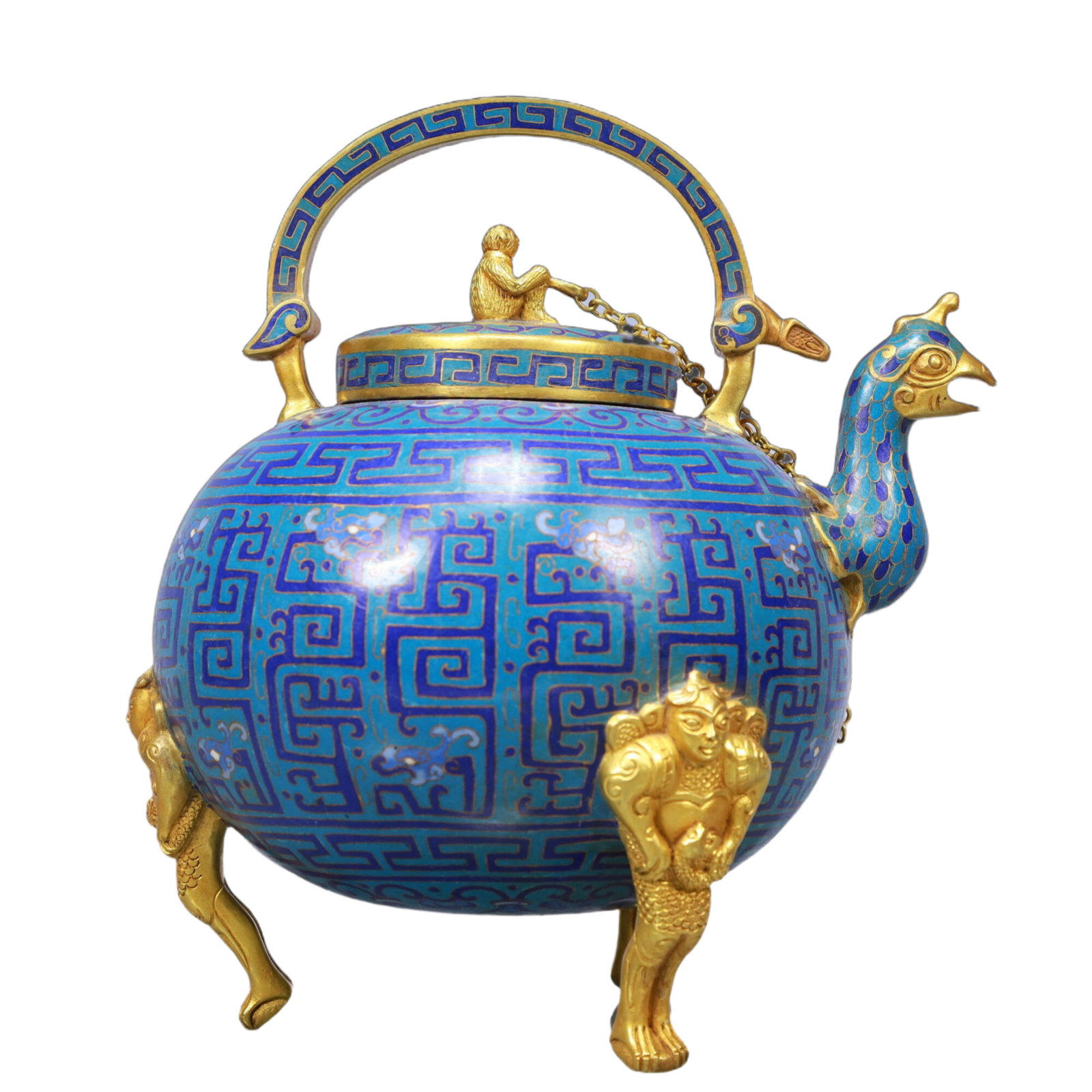 An Exquisite Cloisonne Phoenix Head Tripod Ewer: An Exquisite Cloisonne Phoenix Head Tripod Ewer, Qing Dynasty, China, Qianlong Six-character Mark, Size:8.7inx6.3inx9.4in, Weight:3600g 景泰蓝凤首三足提